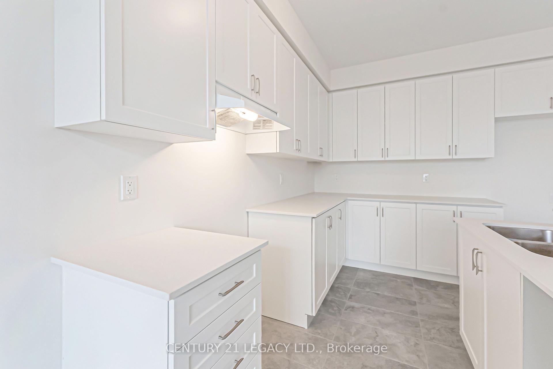 Photo 9 of 1274 Davis Loop, Innisfil, Lefroy — HOMEH