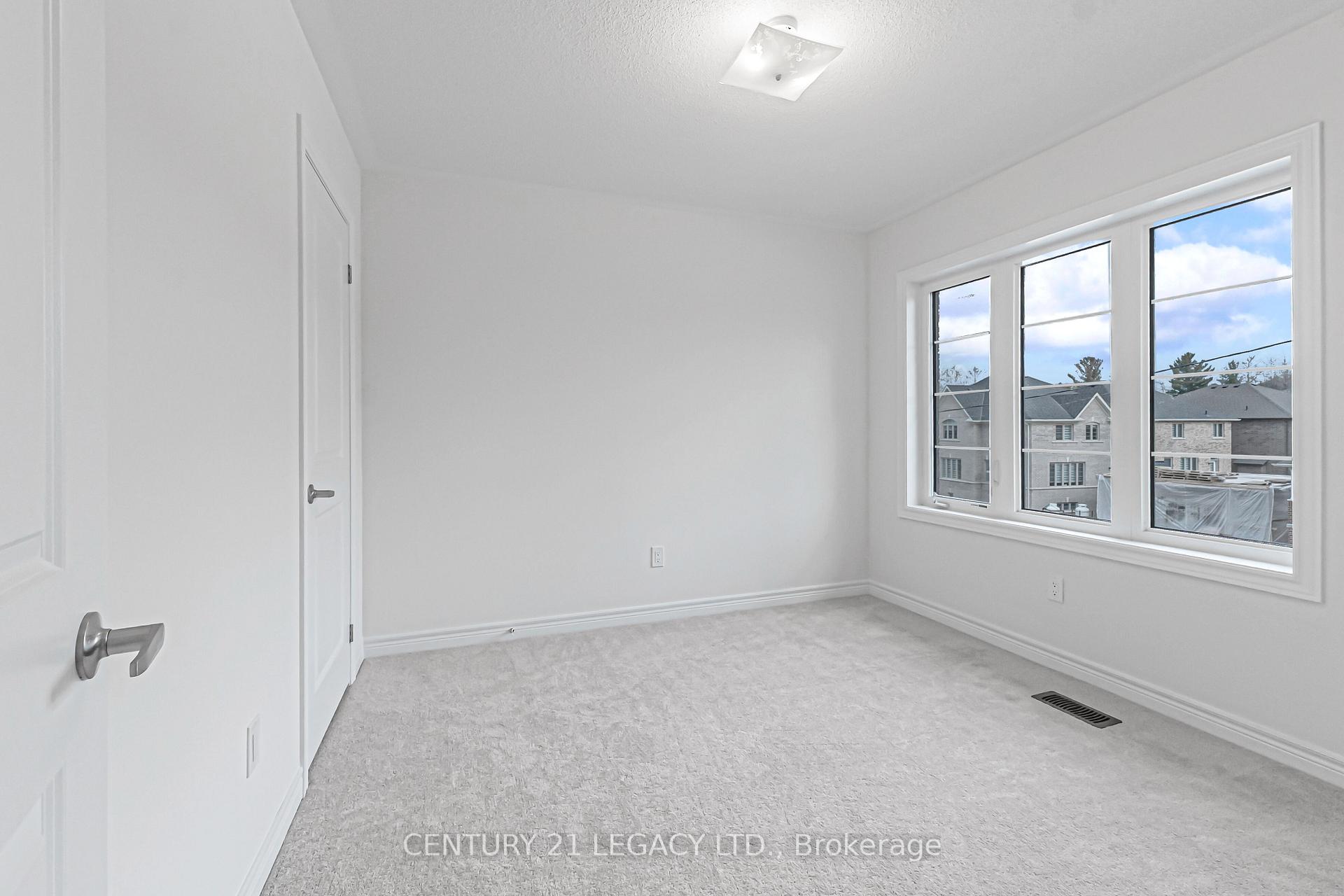 Photo 25 of 1274 Davis Loop, Innisfil, Lefroy — HOMEH