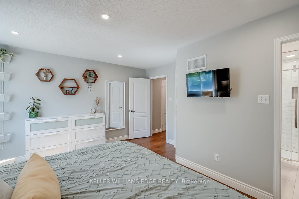 Photo 15 of 58 Laurendale Avenue, Hamilton, Waterdown — HOMEH