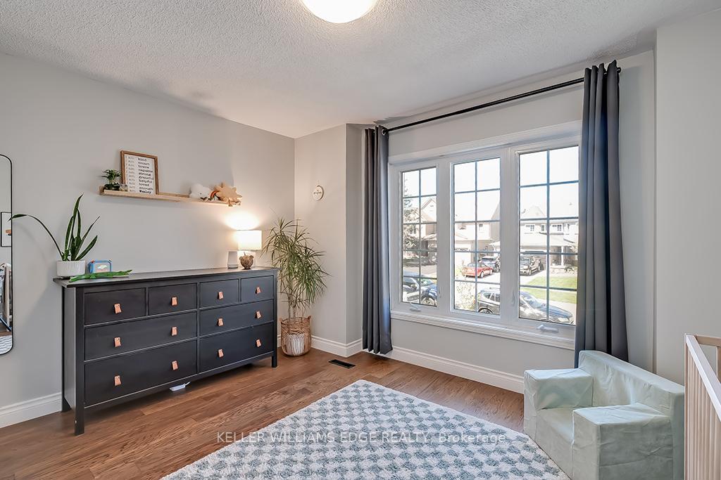 Photo 23 of 58 Laurendale Avenue, Hamilton, Waterdown — HOMEH