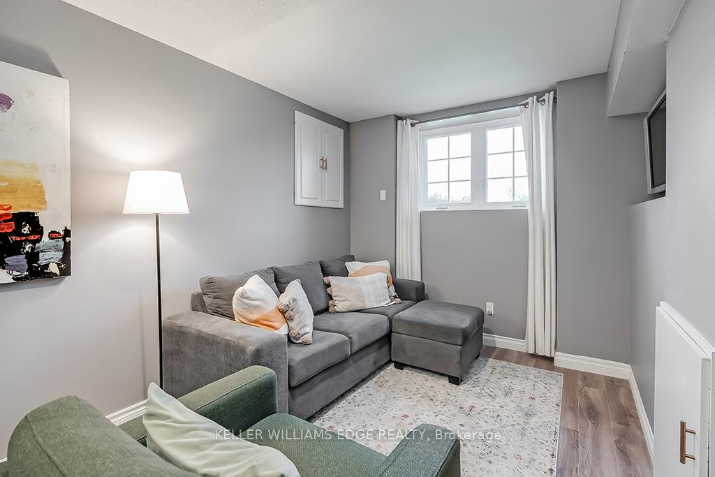 Photo 33 of 58 Laurendale Avenue, Hamilton, Waterdown — HOMEH