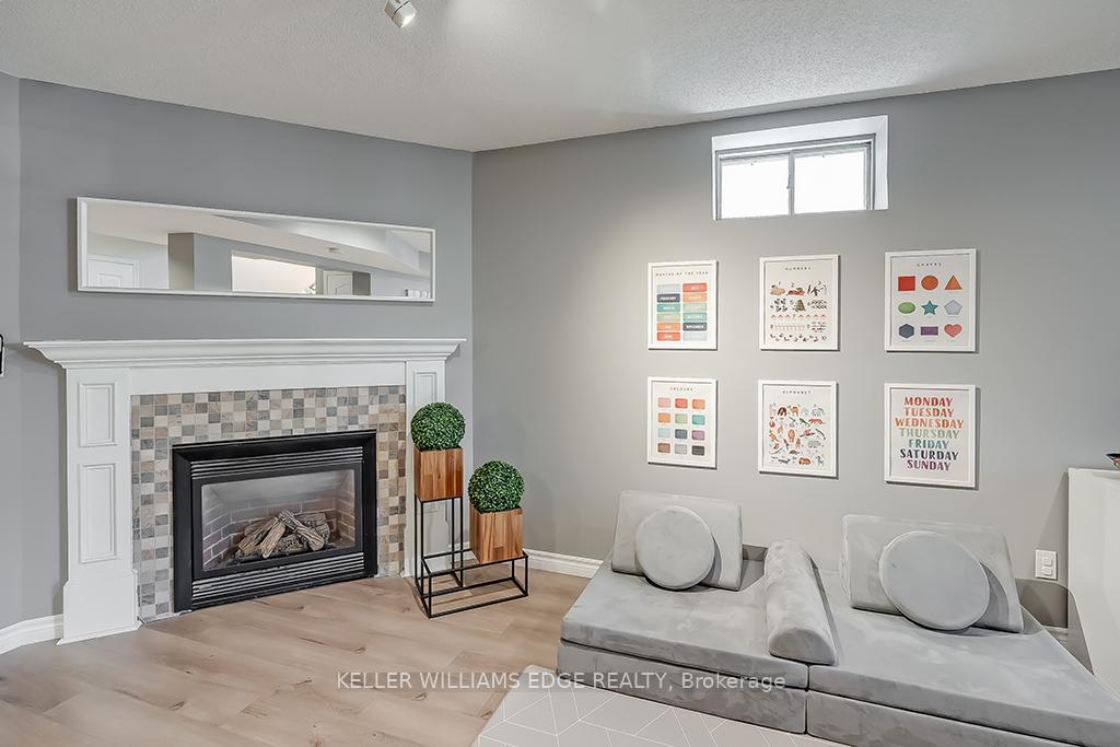 Photo 34 of 58 Laurendale Avenue, Hamilton, Waterdown — HOMEH