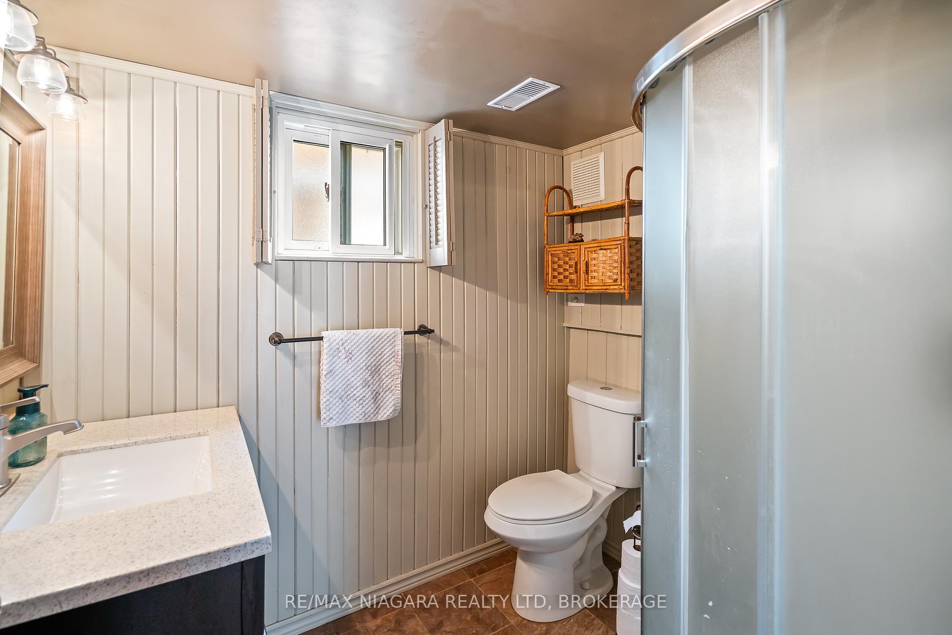 Photo 20 of 9 Shoreline Drive, St. Catharines, Lakeshore — HOMEH