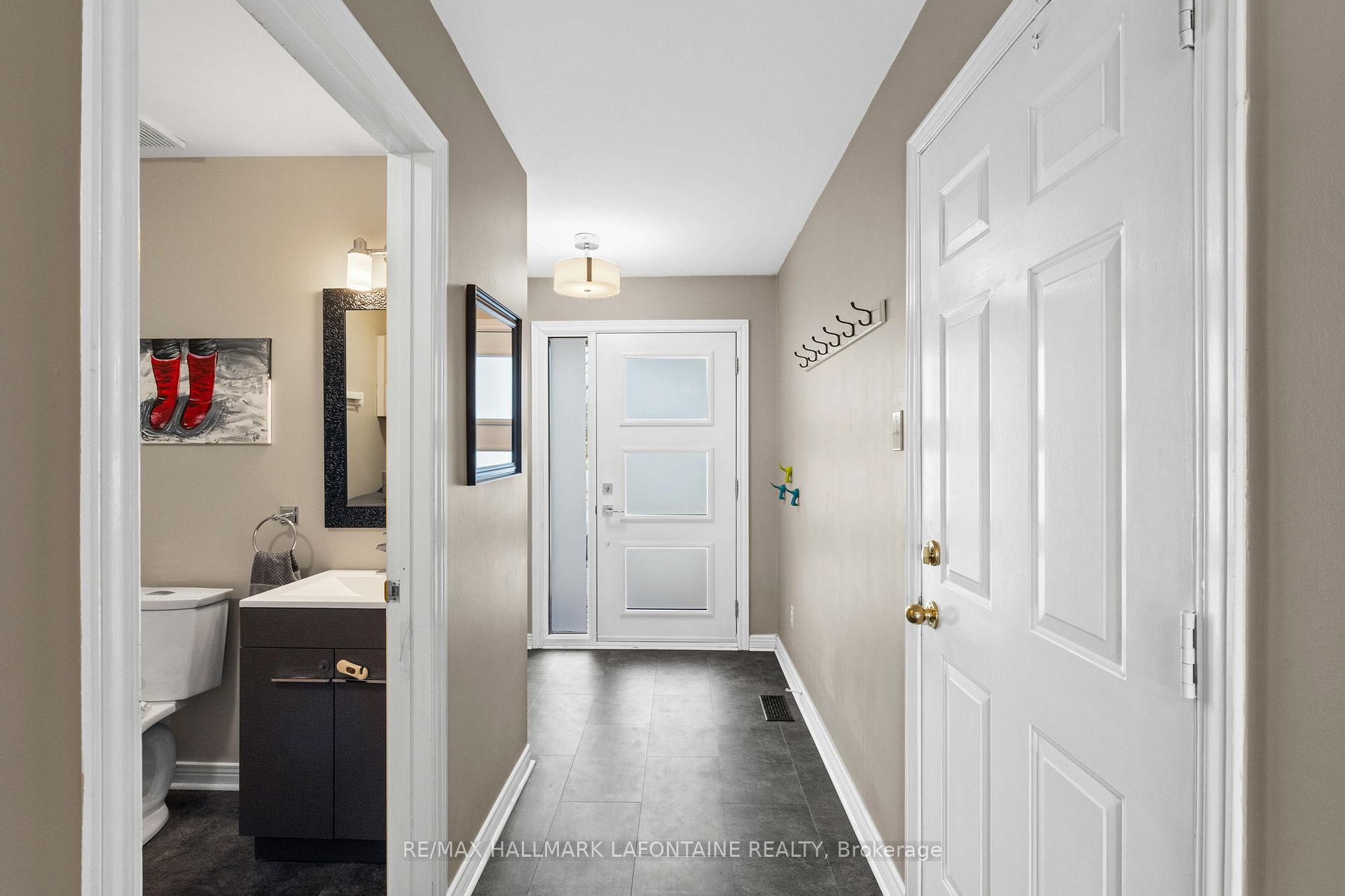 Photo 10 of 23 Kathleen Crescent, Ottawa, Stittsville (Central) — HOMEH