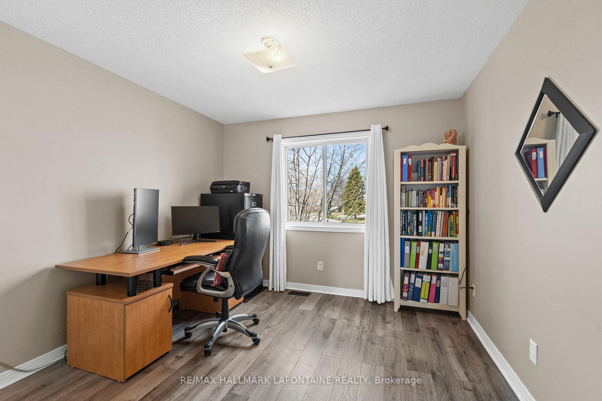 Photo 15 of 23 Kathleen Crescent, Ottawa, Stittsville (Central) — HOMEH