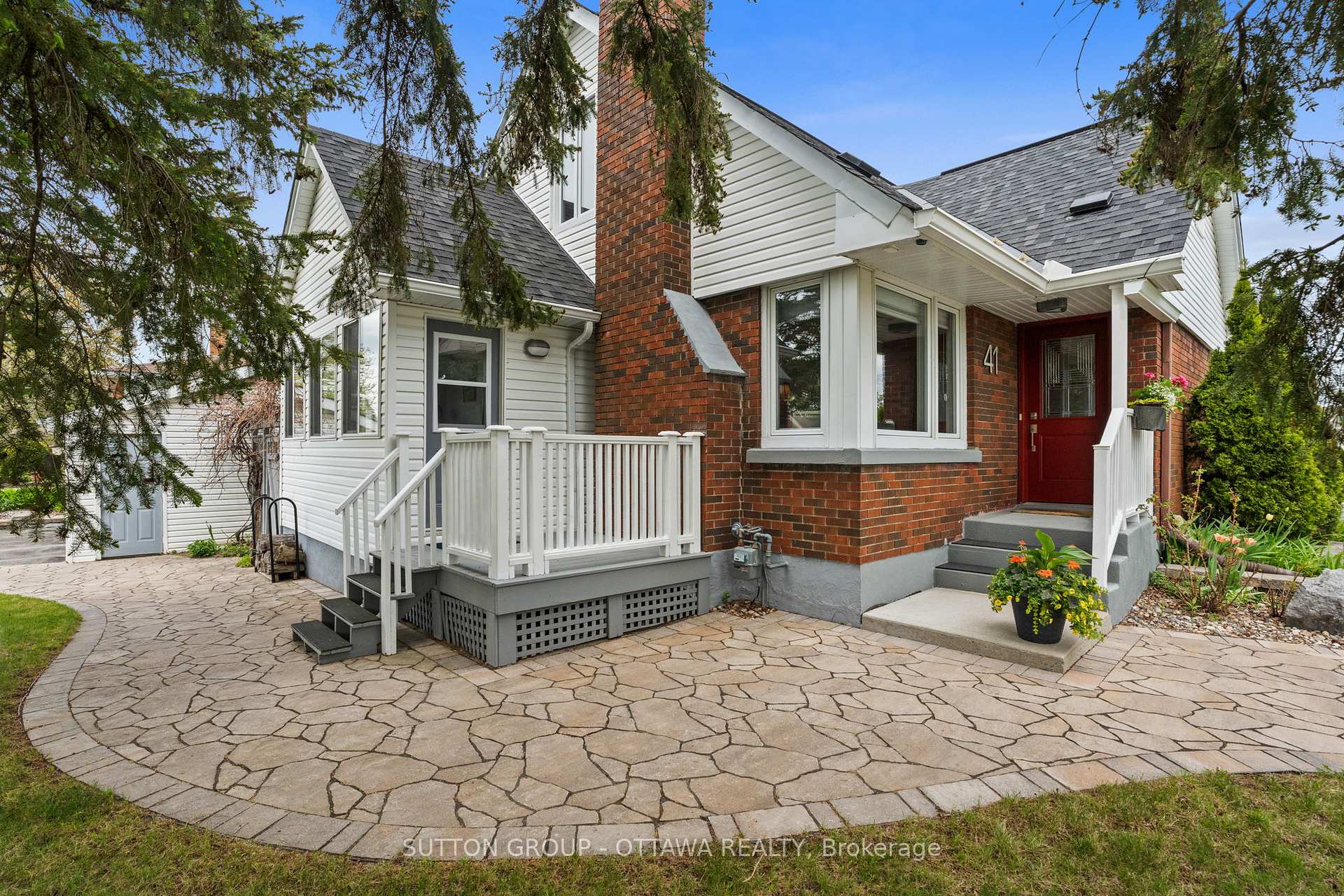 Photo 2 of 41 Argue Drive E, Ottawa, Borden Farm/Stewart Farm/Carleton Heights/Parkwood Hills — HOMEH