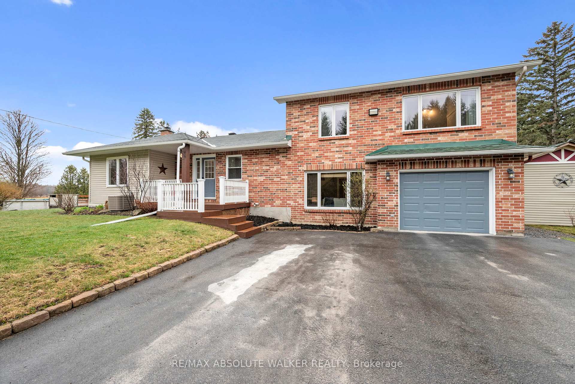 Photo 1 of 3062 Joys Road, Ottawa, Btwn Franktown Rd. & Fallowfield Rd. — HOMEH