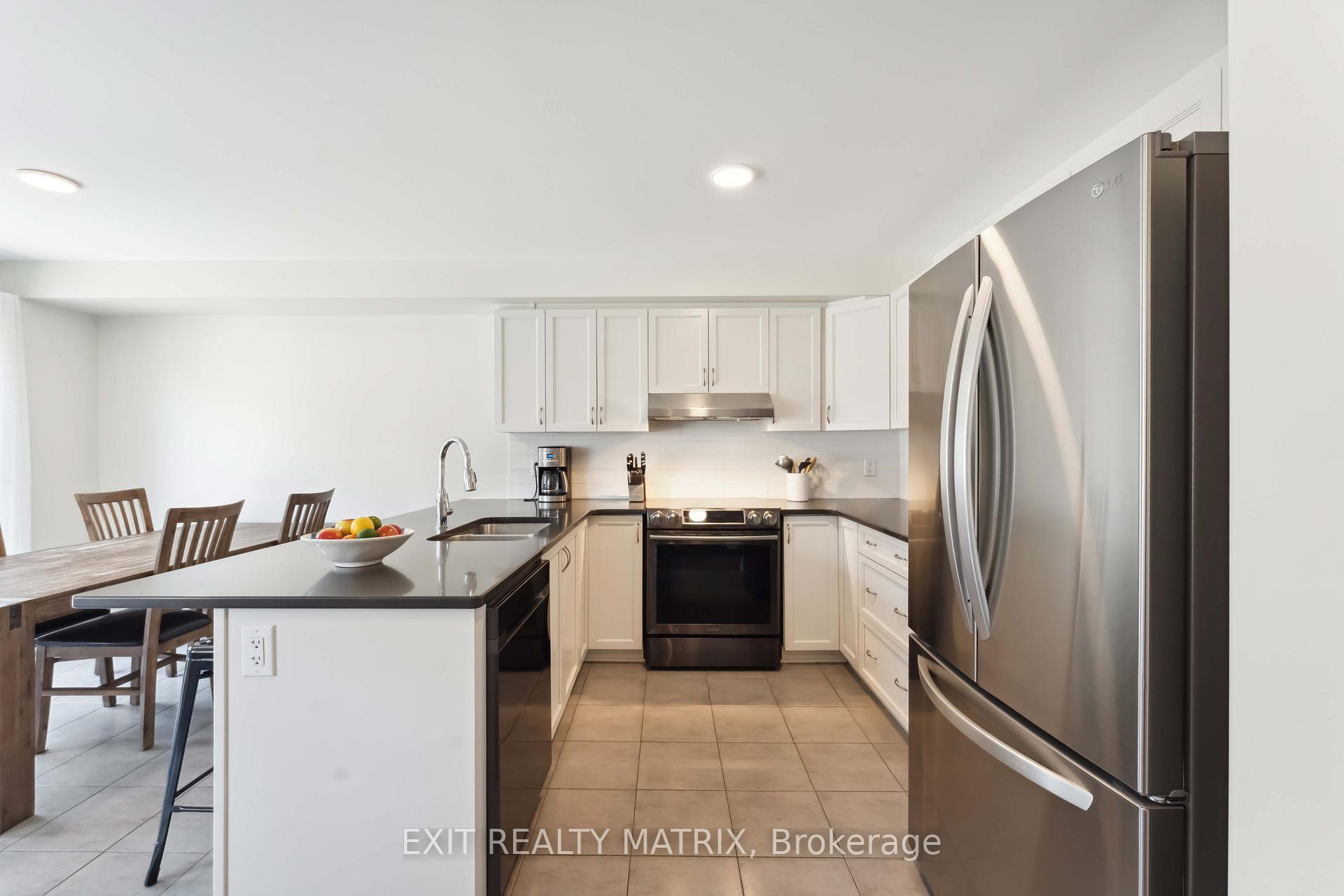 Photo 27 of 692 Decoeur Drive, Ottawa, Avalon West — HOMEH