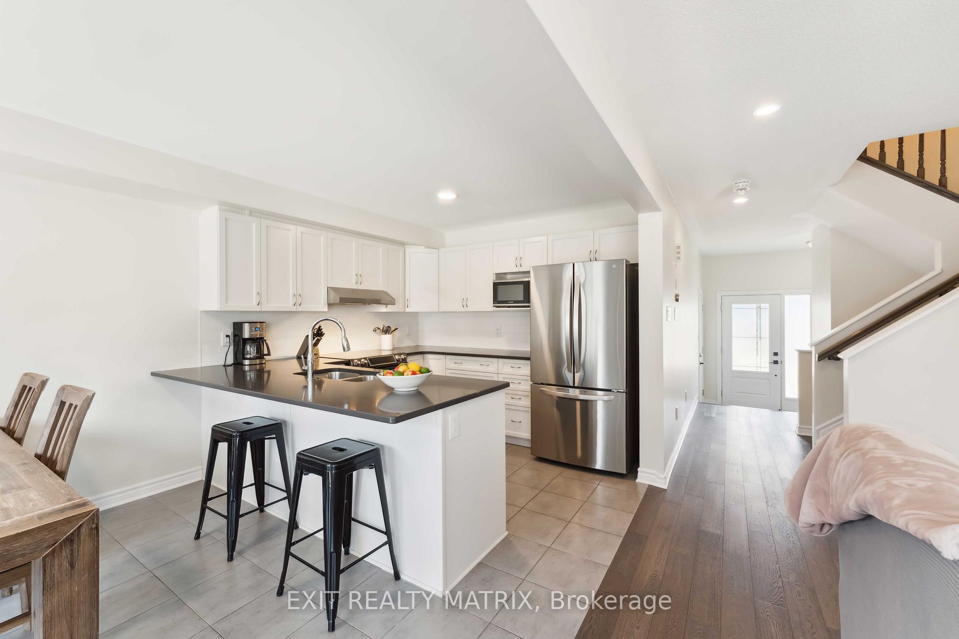 Photo 23 of 692 Decoeur Drive, Ottawa, Avalon West — HOMEH