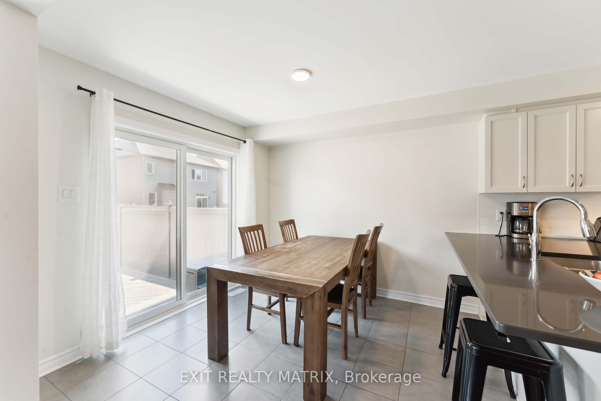 Photo 9 of 692 Decoeur Drive, Ottawa, Avalon West — HOMEH