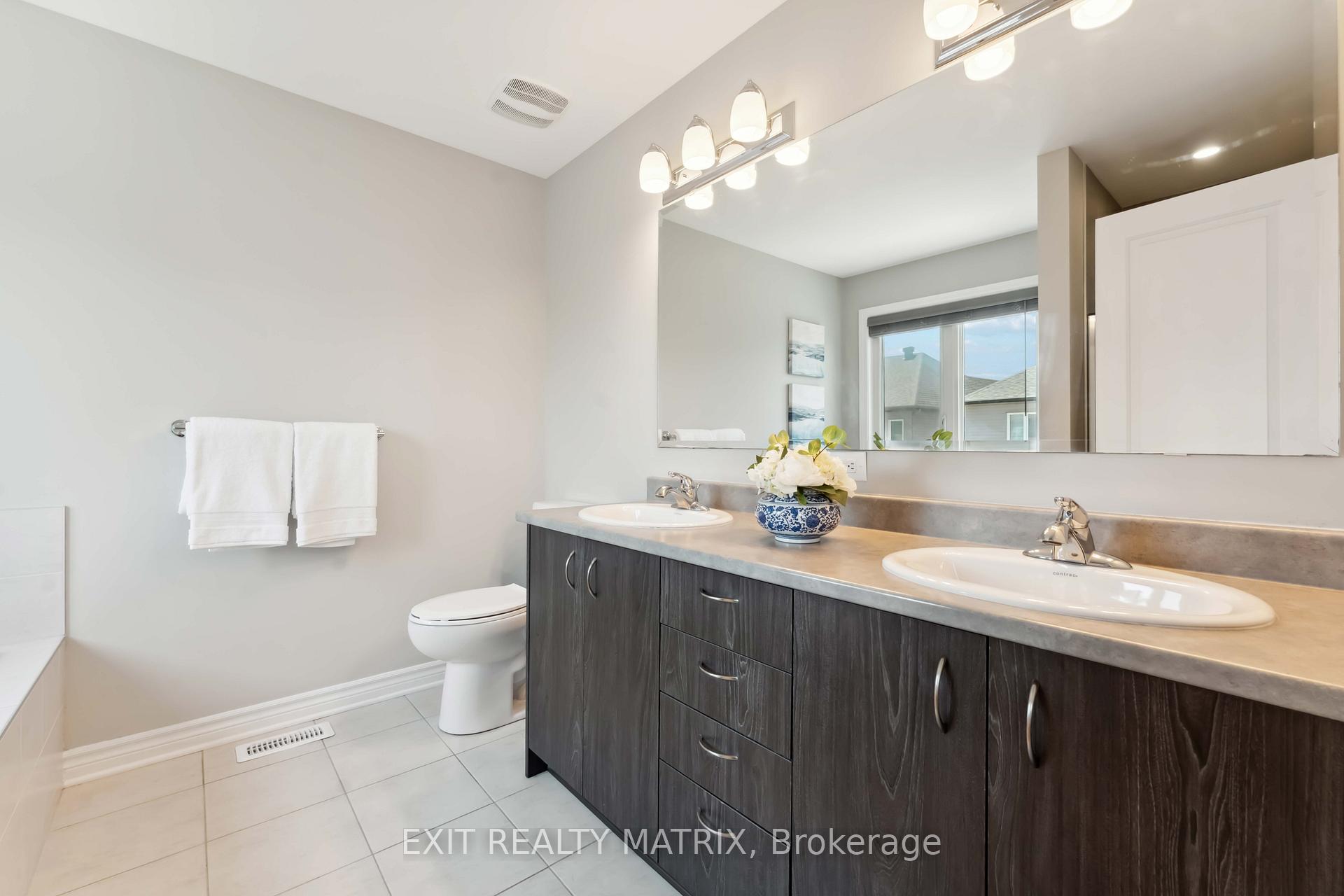 Photo 15 of 692 Decoeur Drive, Ottawa, Avalon West — HOMEH
