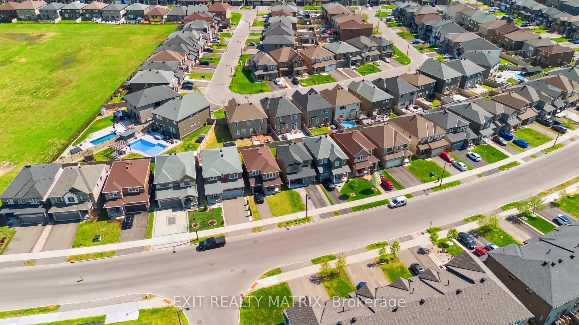 Photo 46 of 692 Decoeur Drive, Ottawa, Avalon West — HOMEH