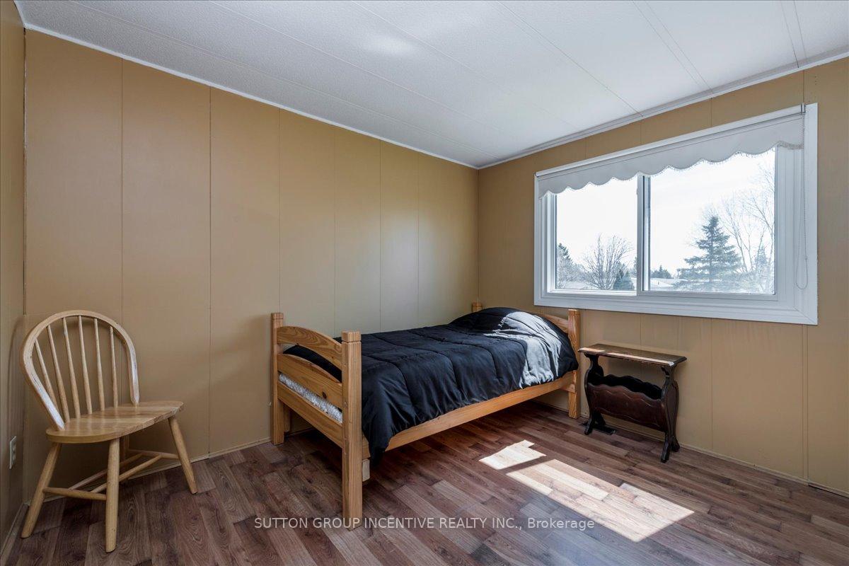 Photo 6 of 3 Aspen Court, Innisfil, Rural Innisfil — HOMEH