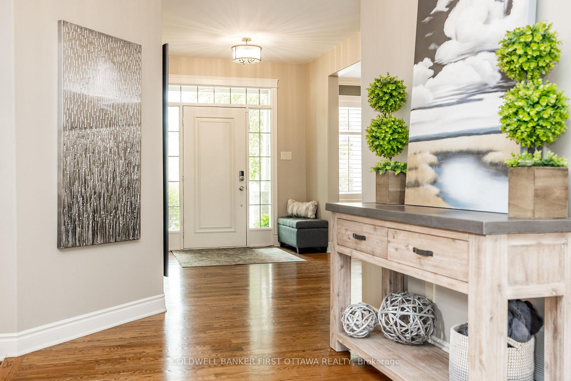 Photo 2 of 31 Baywood Drive, Ottawa, Stittsville (South) — HOMEH