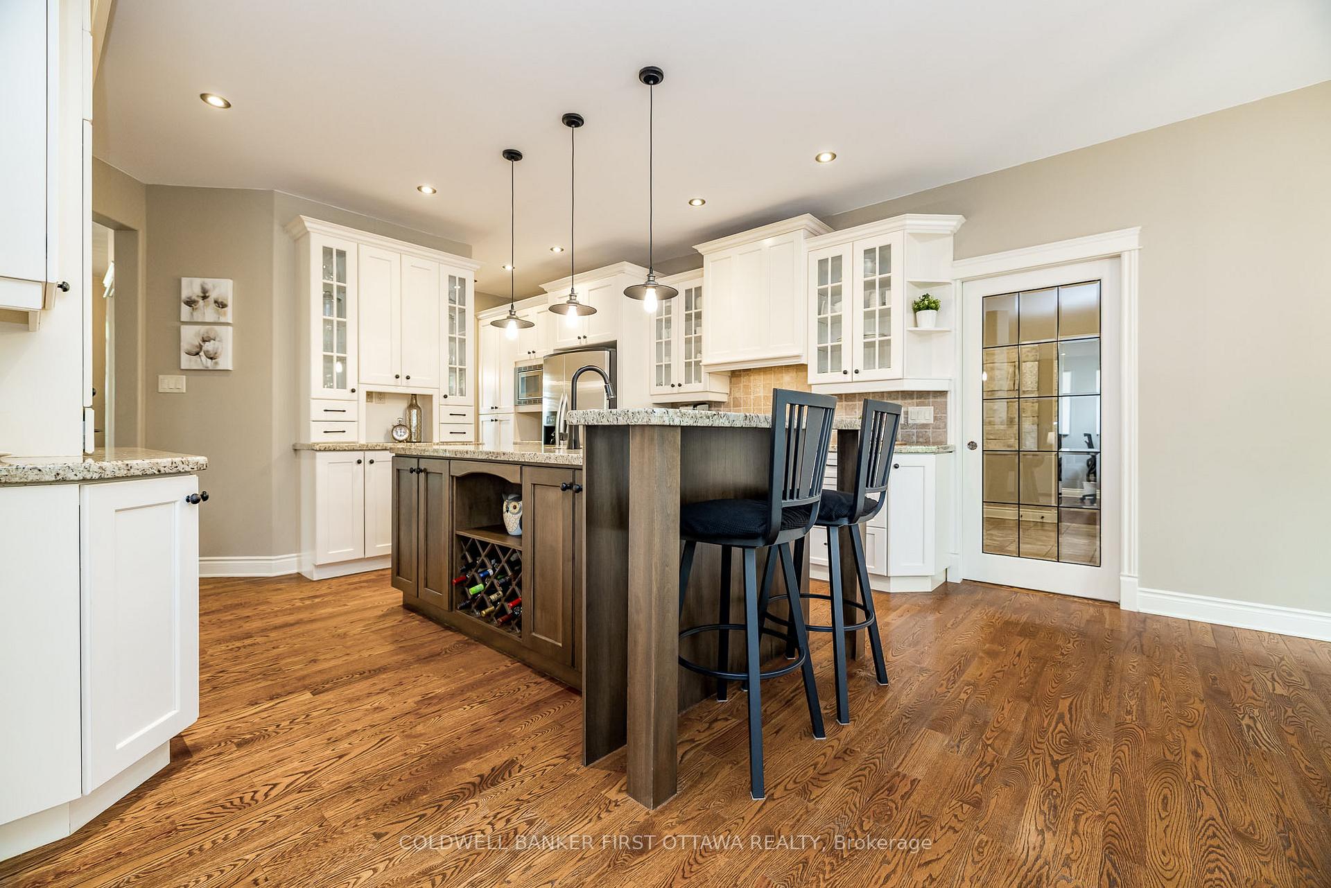 Photo 4 of 31 Baywood Drive, Ottawa, Stittsville (South) — HOMEH