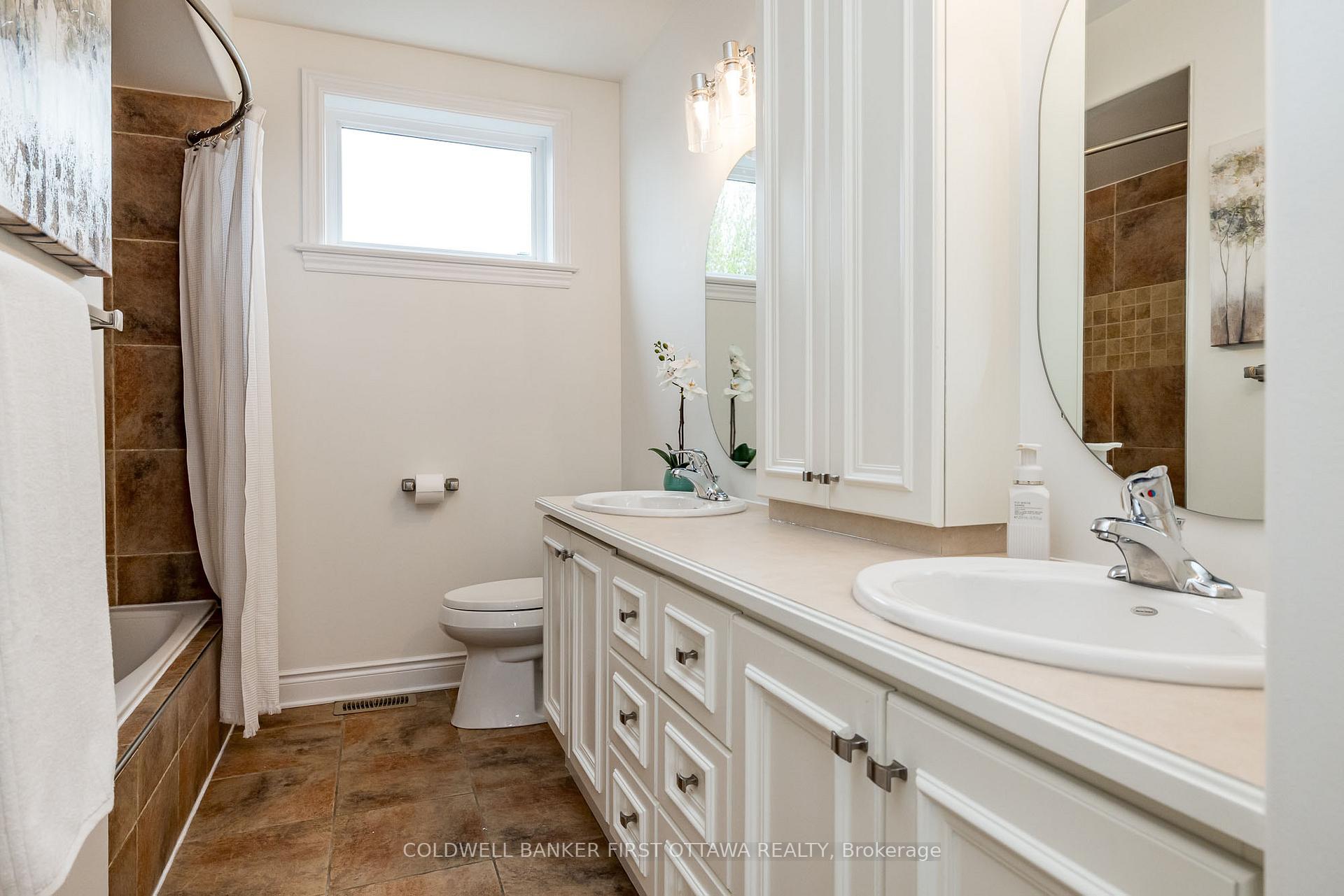 Photo 28 of 31 Baywood Drive, Ottawa, Stittsville (South) — HOMEH