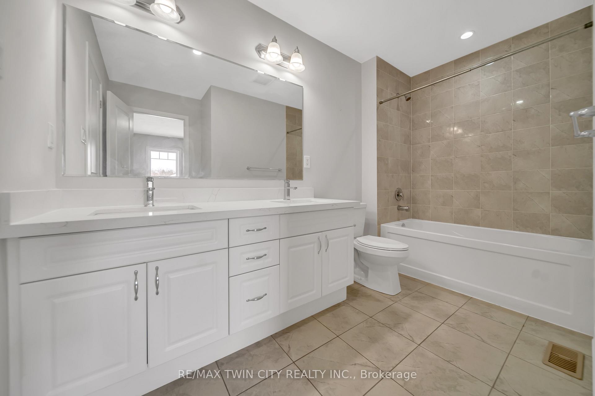 Photo 29 of 252 Shady Glen Crescent, Kitchener, Rosenburg — HOMEH