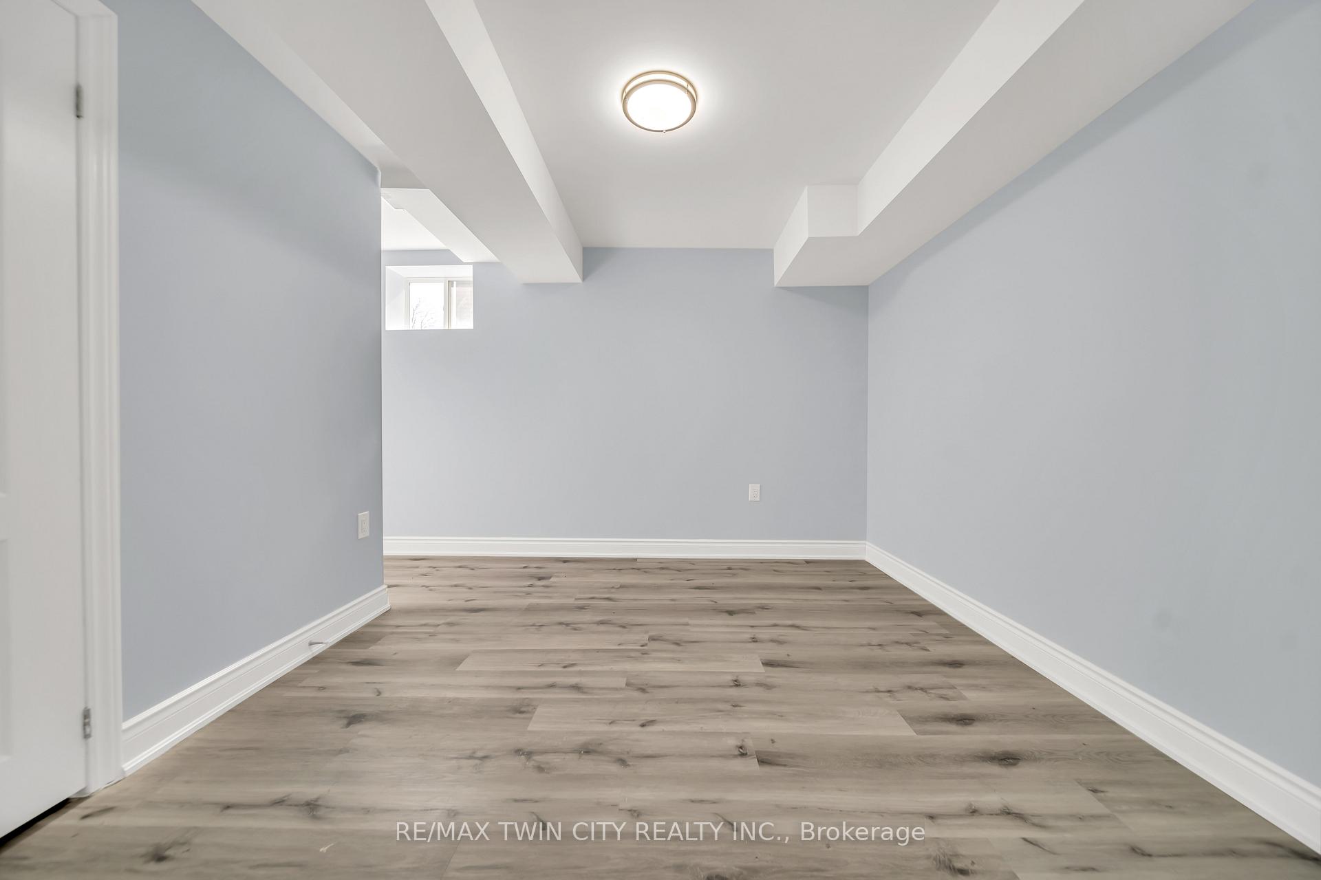 Photo 35 of 252 Shady Glen Crescent, Kitchener, Rosenburg — HOMEH