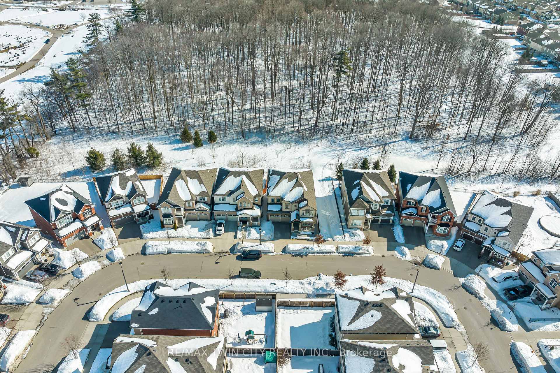 Photo 43 of 252 Shady Glen Crescent, Kitchener, Rosenburg — HOMEH
