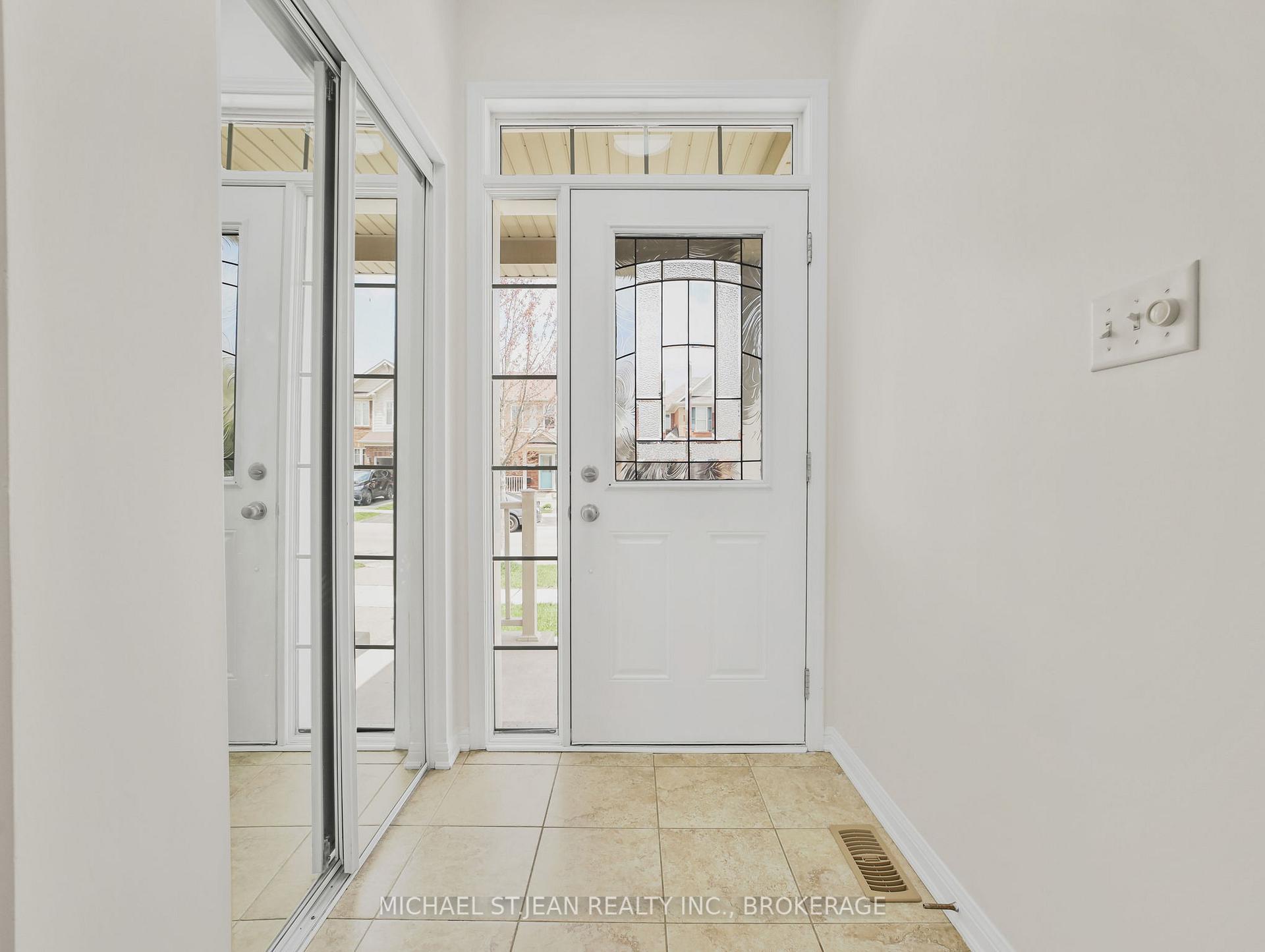 Photo 22 of 115 Emick Drive, Hamilton, Ancaster — HOMEH