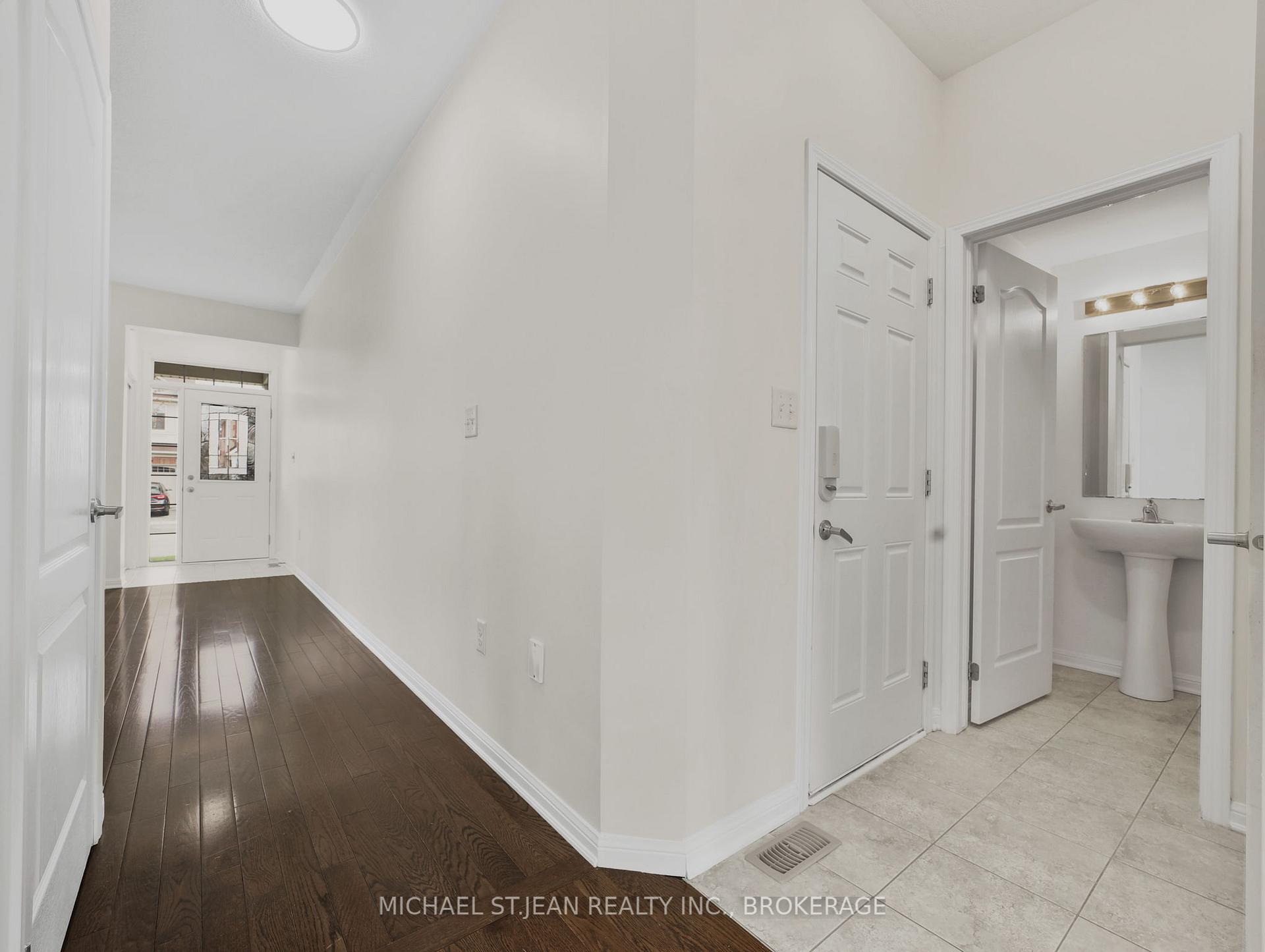Photo 40 of 115 Emick Drive, Hamilton, Ancaster — HOMEH
