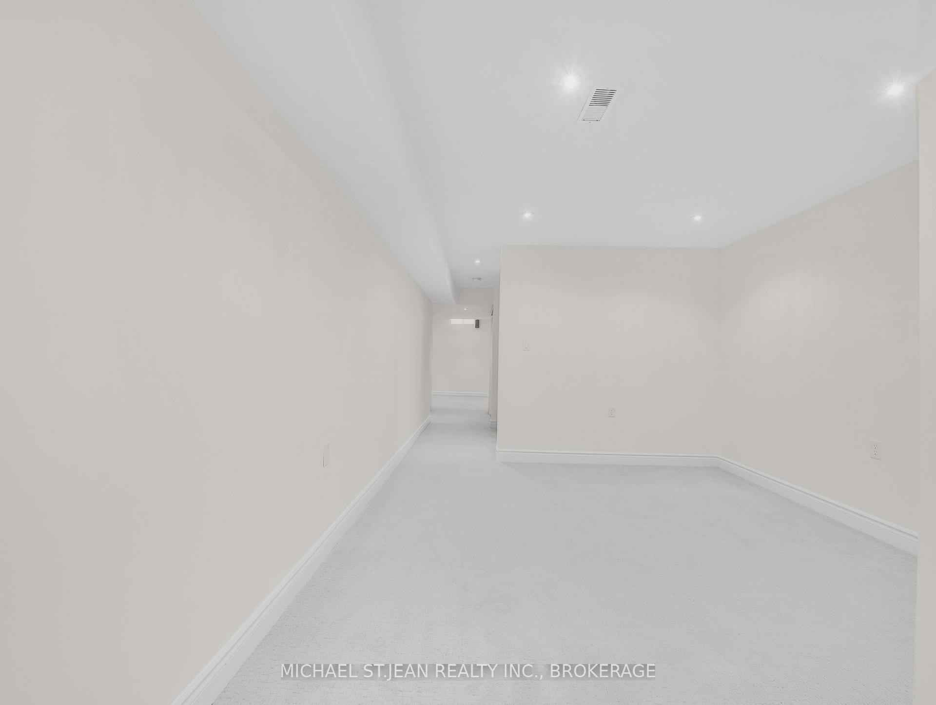 Photo 20 of 115 Emick Drive, Hamilton, Ancaster — HOMEH