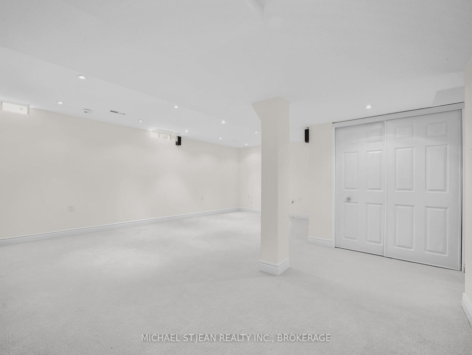 Photo 31 of 115 Emick Drive, Hamilton, Ancaster — HOMEH