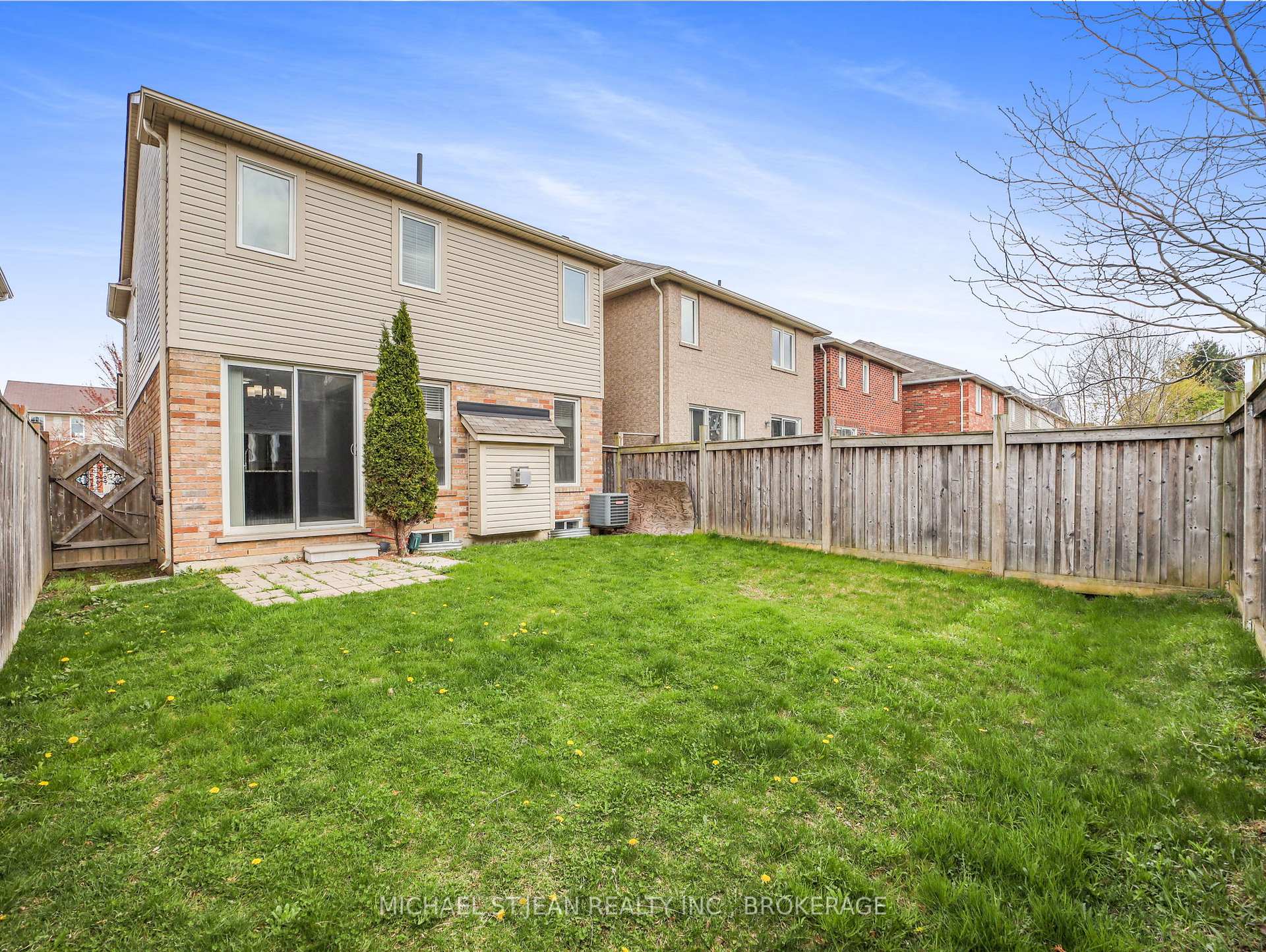 Photo 36 of 115 Emick Drive, Hamilton, Ancaster — HOMEH