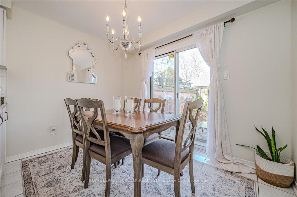 Photo 12 of 67 Harnesworth Crescent, Hamilton, Waterdown — HOMEH