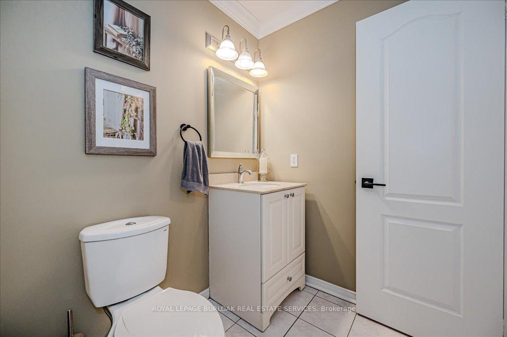 Photo 13 of 67 Harnesworth Crescent, Hamilton, Waterdown — HOMEH