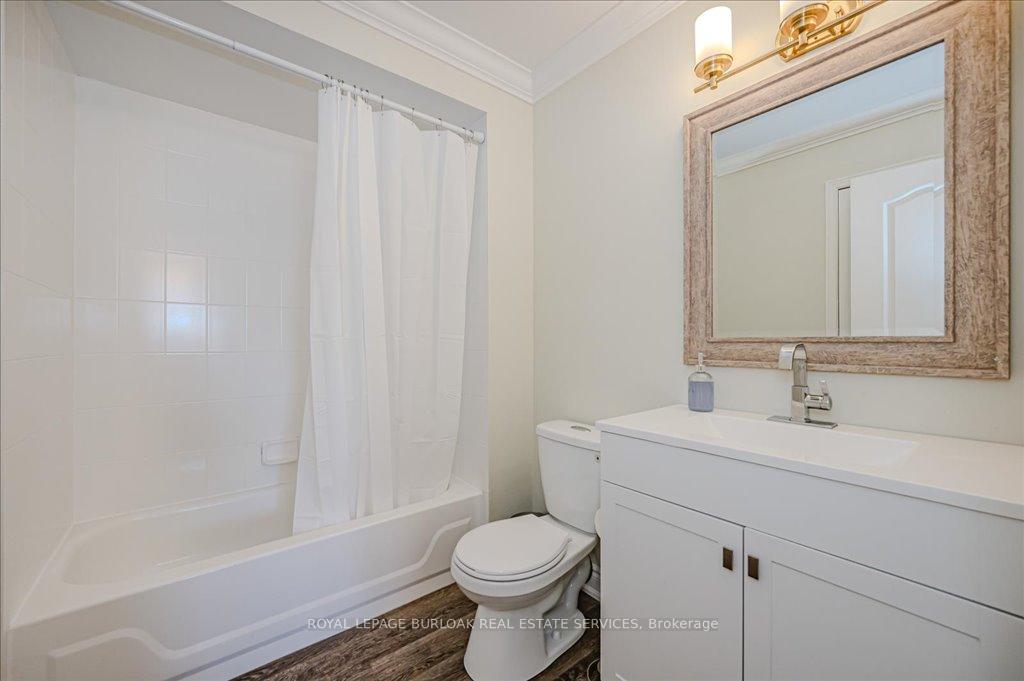 Photo 10 of 67 Harnesworth Crescent, Hamilton, Waterdown — HOMEH