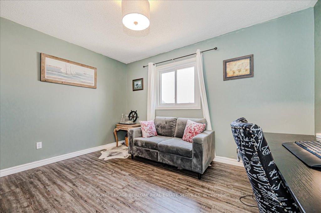 Photo 18 of 67 Harnesworth Crescent, Hamilton, Waterdown — HOMEH