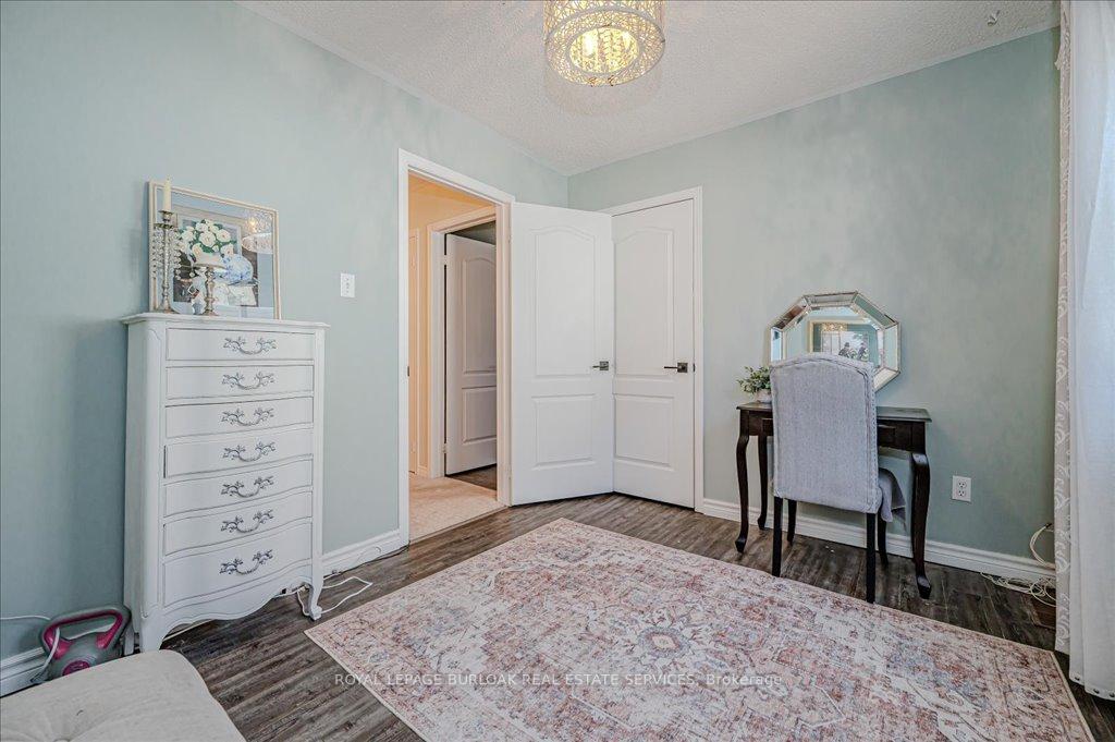 Photo 17 of 67 Harnesworth Crescent, Hamilton, Waterdown — HOMEH