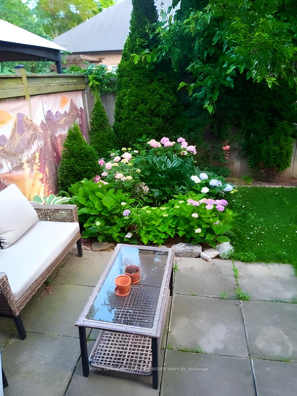 Photo 25 of 67 Harnesworth Crescent, Hamilton, Waterdown — HOMEH