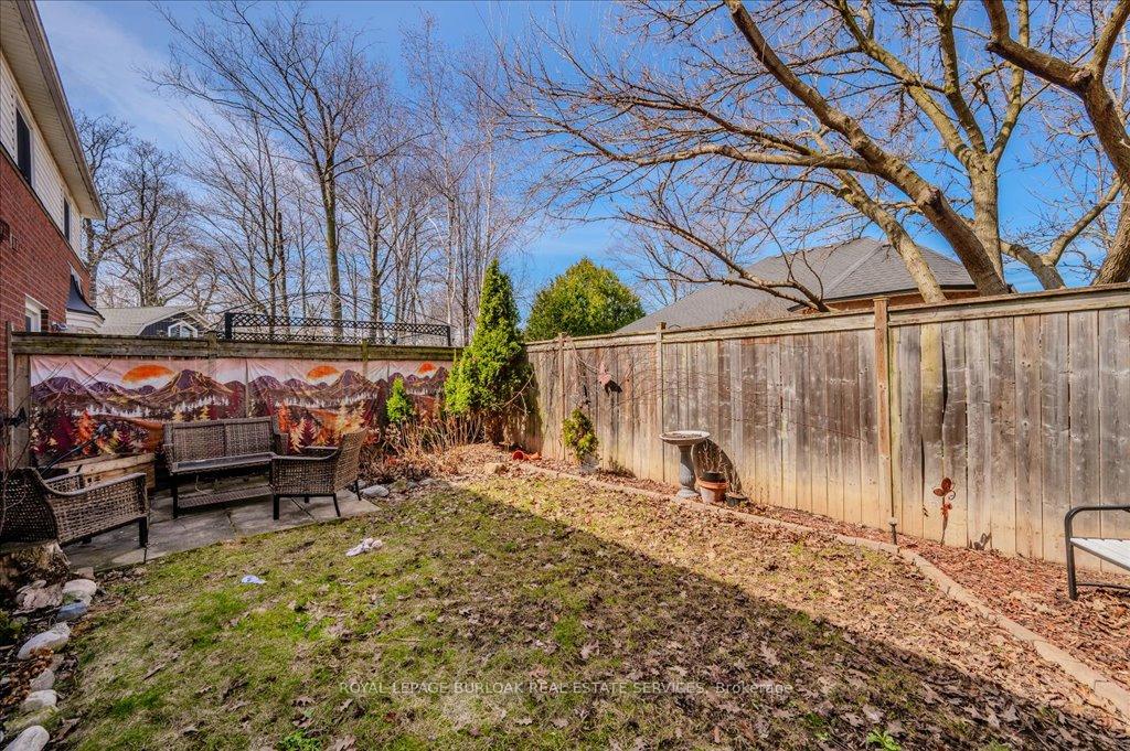 Photo 26 of 67 Harnesworth Crescent, Hamilton, Waterdown — HOMEH