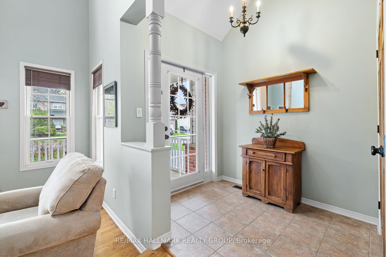 Photo 2 of 1 Crantham Crescent, Ottawa, Stittsville (Central) — HOMEH