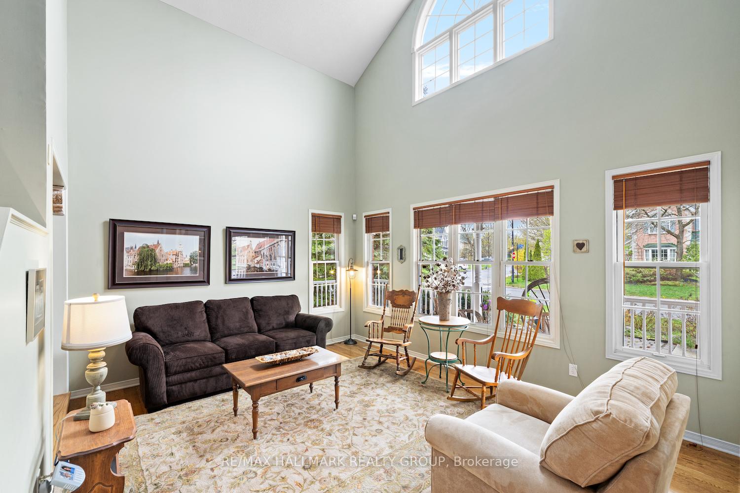 Photo 6 of 1 Crantham Crescent, Ottawa, Stittsville (Central) — HOMEH