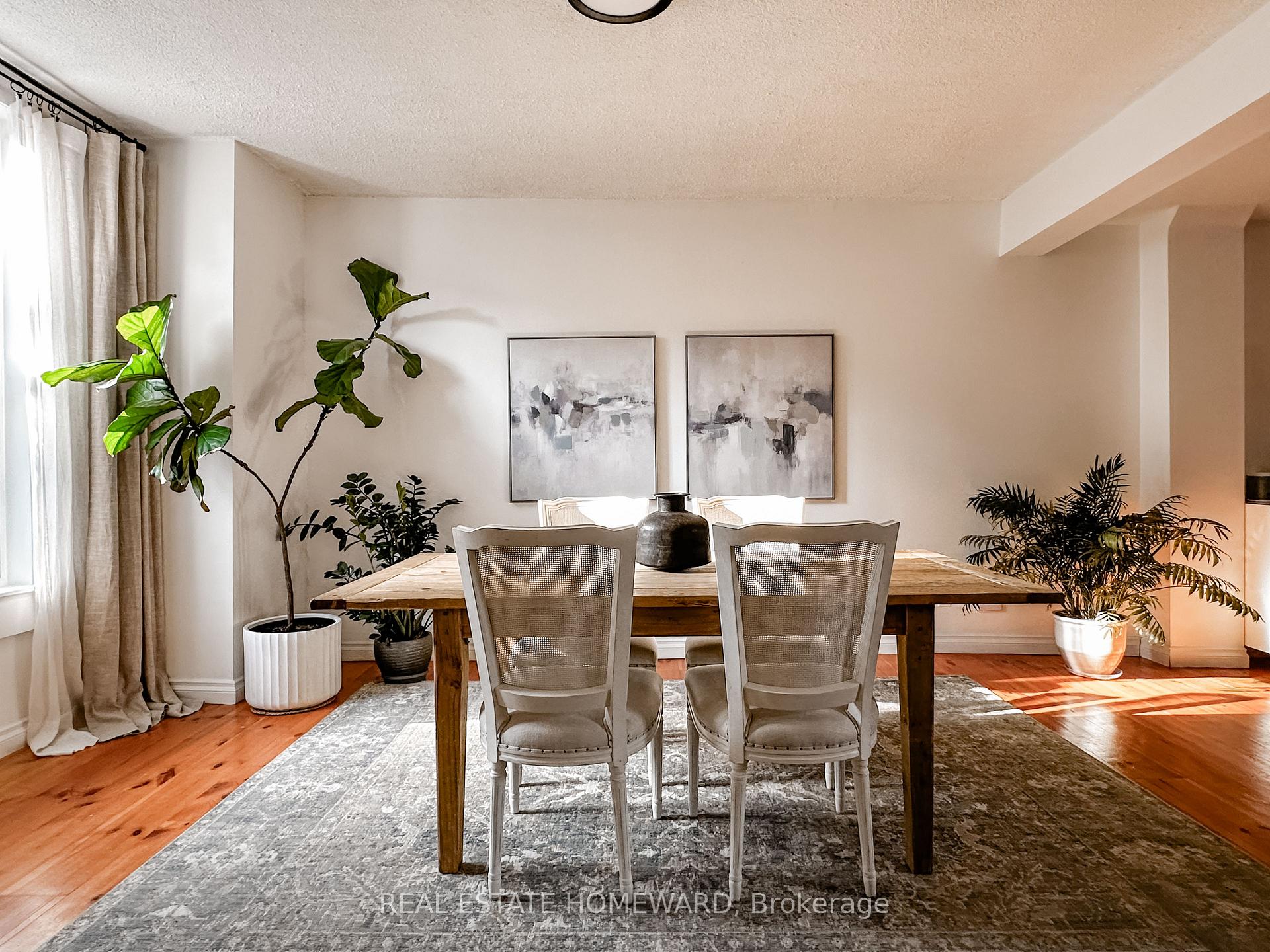 Photo 11 of 211 Hamilton Street, Toronto, South Riverdale — HOMEH