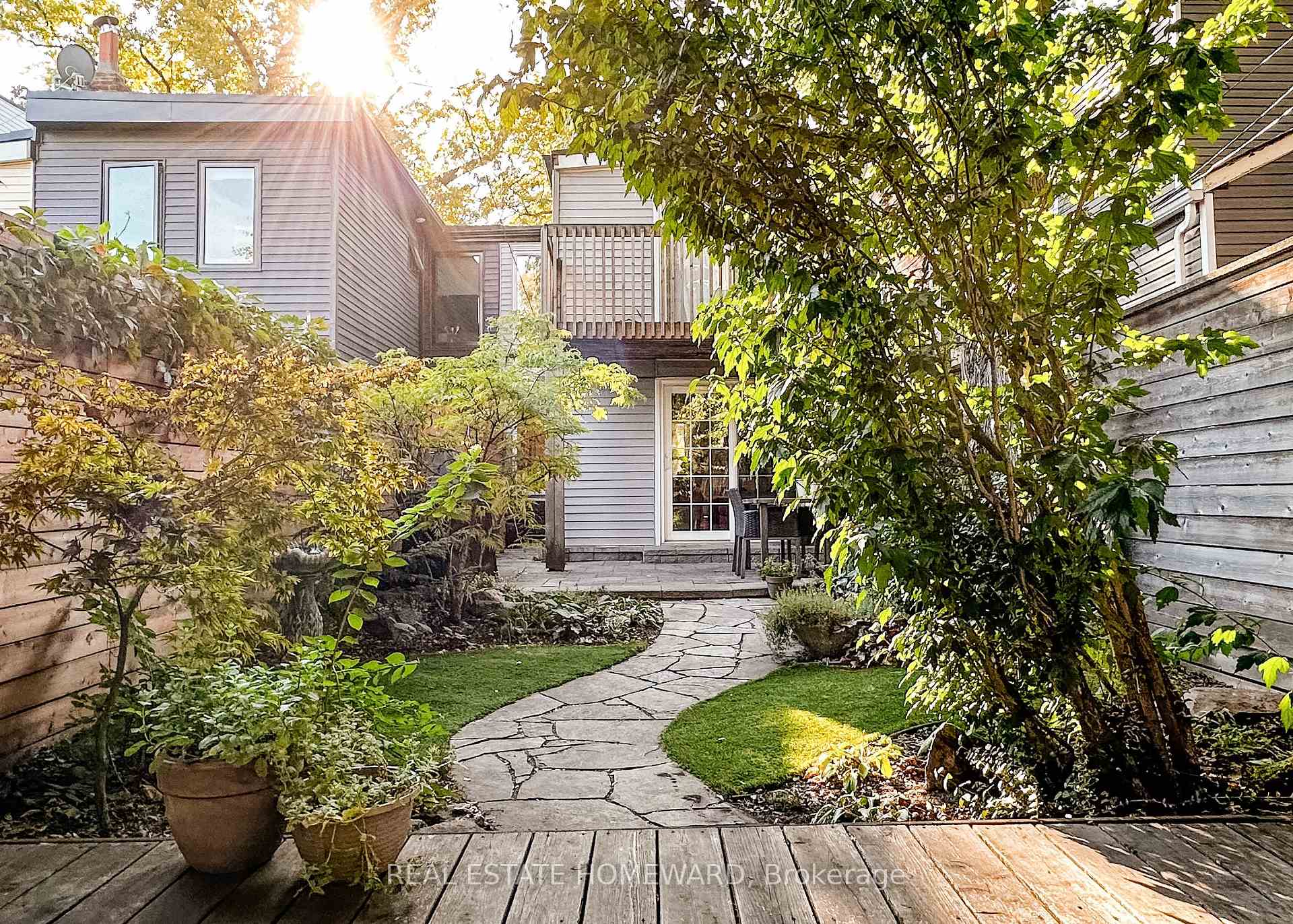 Photo 21 of 211 Hamilton Street, Toronto, South Riverdale — HOMEH