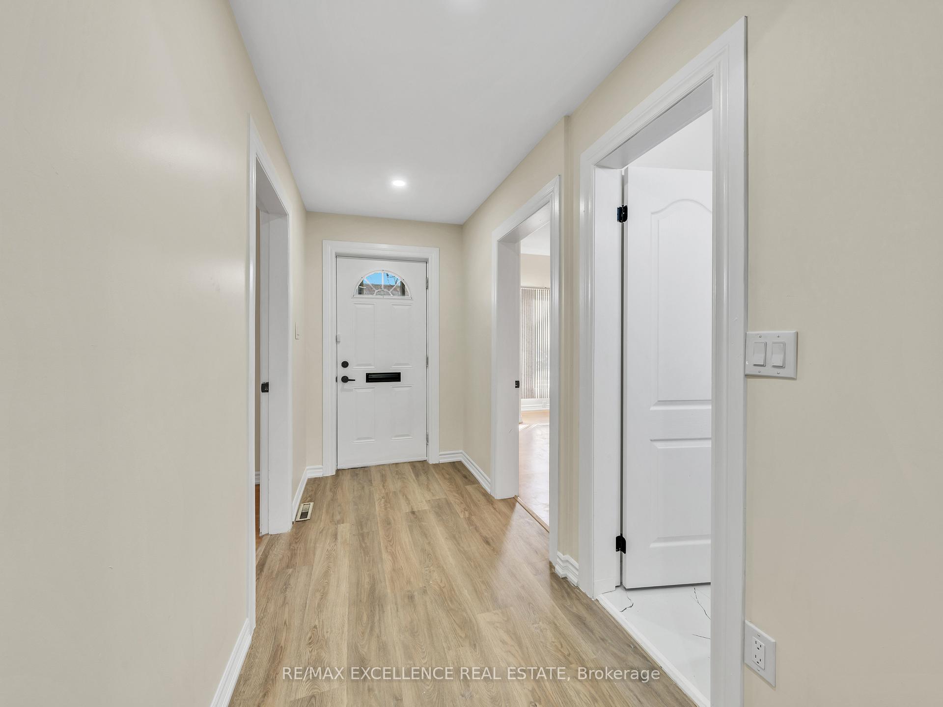 Photo 27 of 261 Cameron Avenue, Windsor — HOMEH