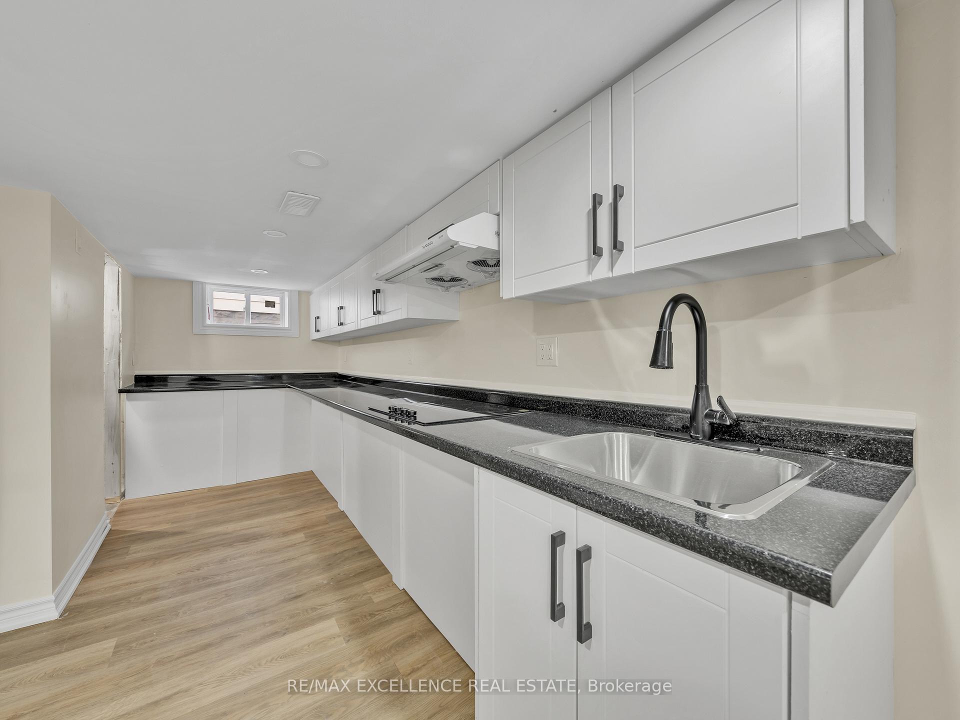 Photo 25 of 261 Cameron Avenue, Windsor — HOMEH