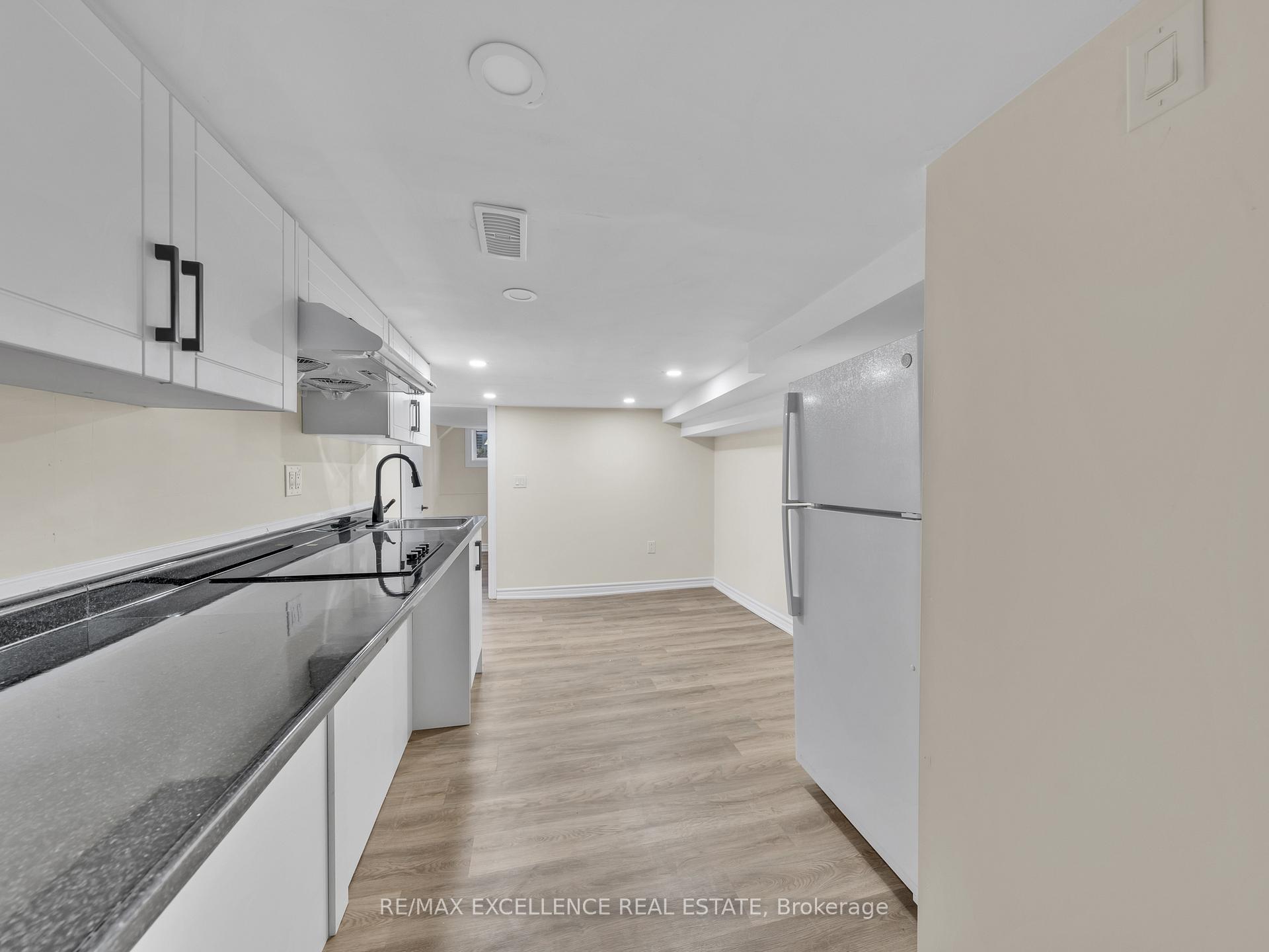 Photo 26 of 261 Cameron Avenue, Windsor — HOMEH