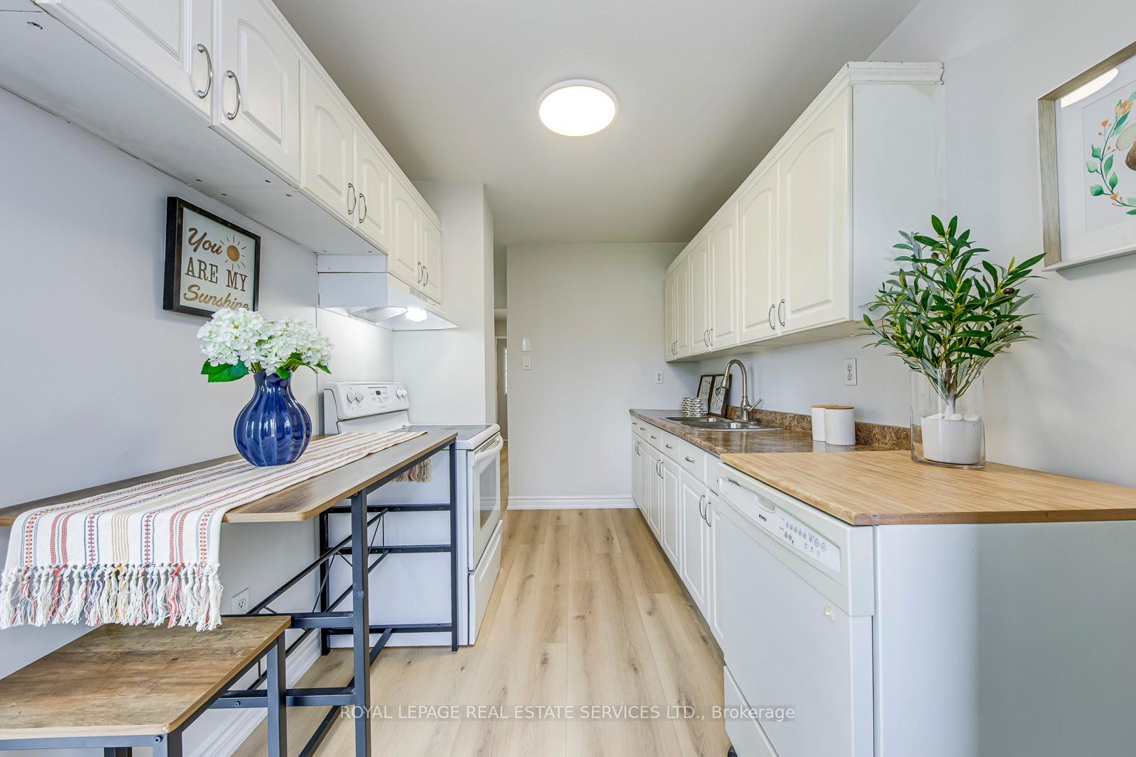 Photo 13 of 56 Golden Orchard Drive, Hamilton, Gourley — HOMEH