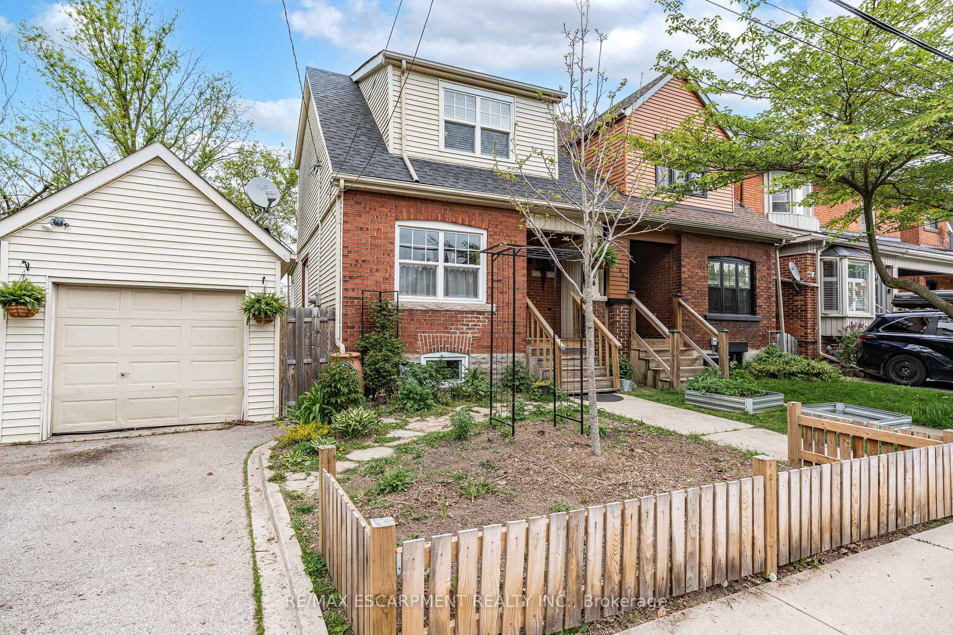Photo 7 of 464 Herkimer Street, Hamilton, Kirkendall — HOMEH