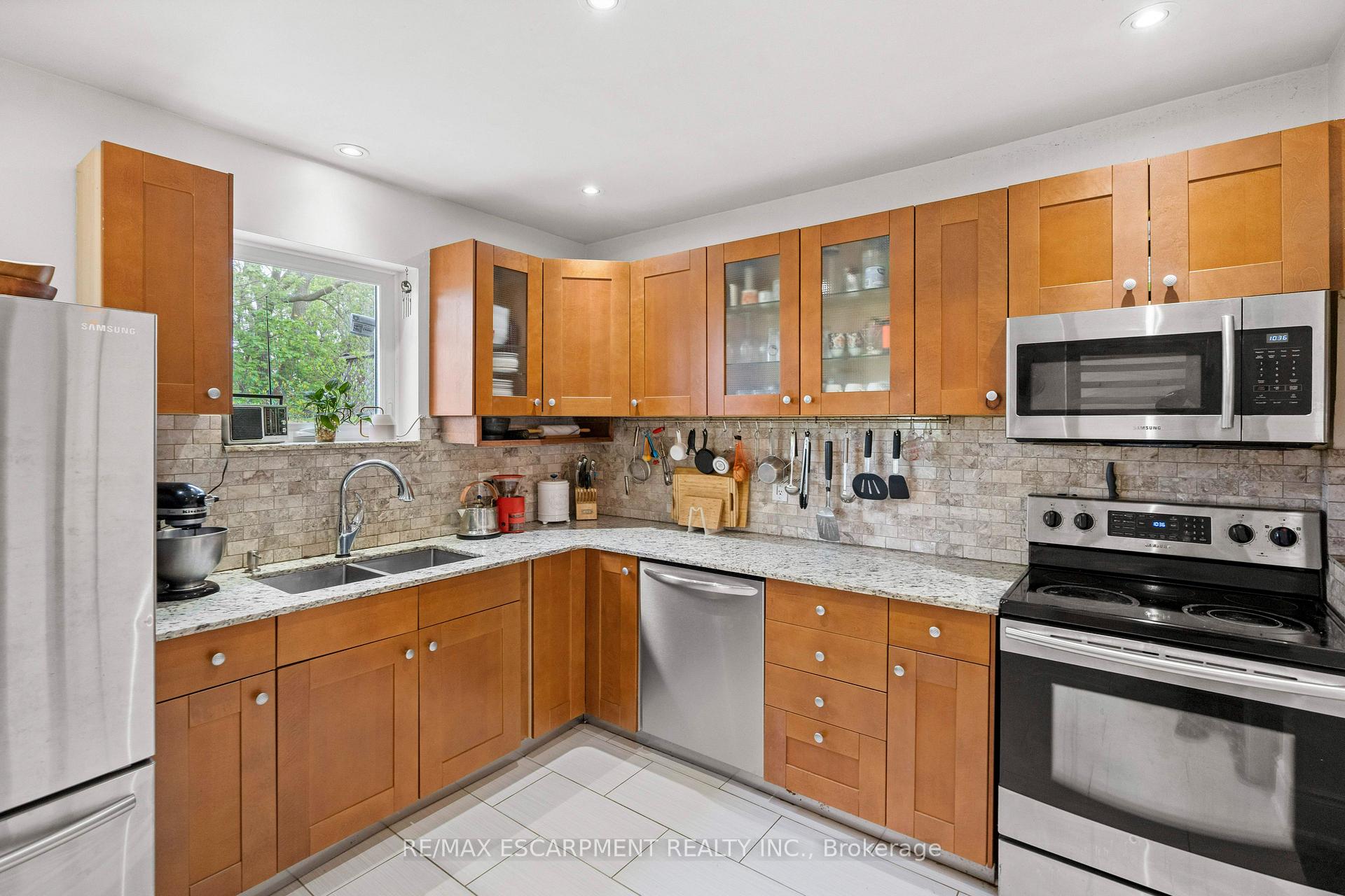Photo 25 of 464 Herkimer Street, Hamilton, Kirkendall — HOMEH
