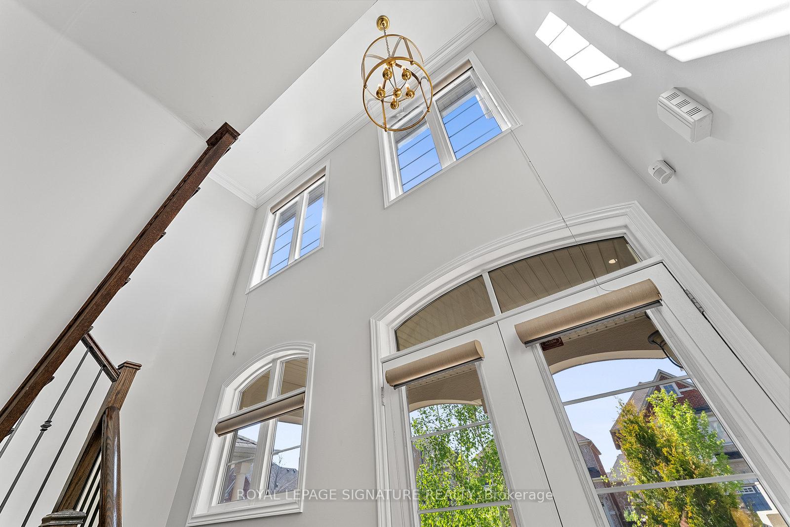 Photo 4 of 115 Allison Ann Way, Vaughan, Patterson — HOMEH