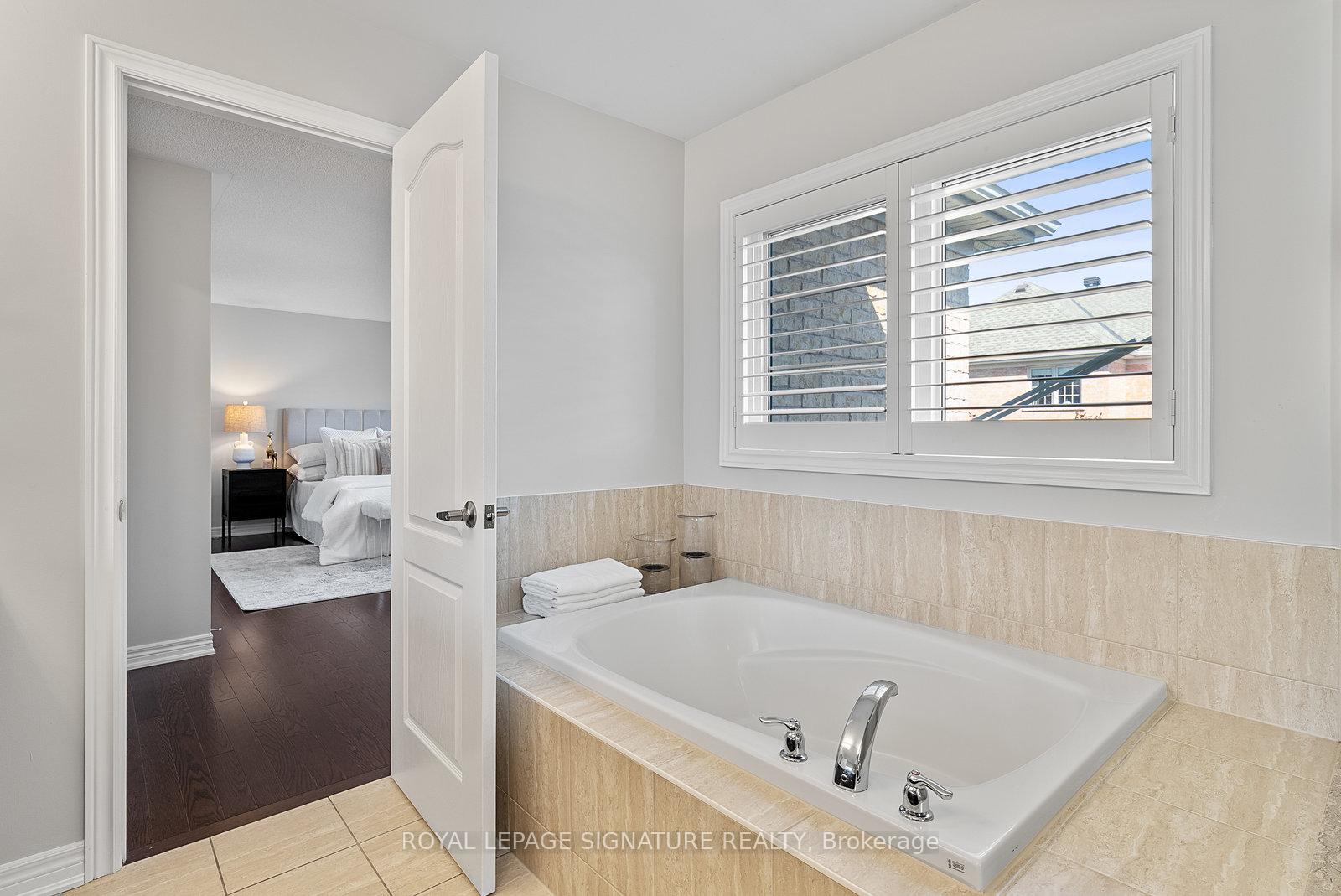 Photo 44 of 115 Allison Ann Way, Vaughan, Patterson — HOMEH