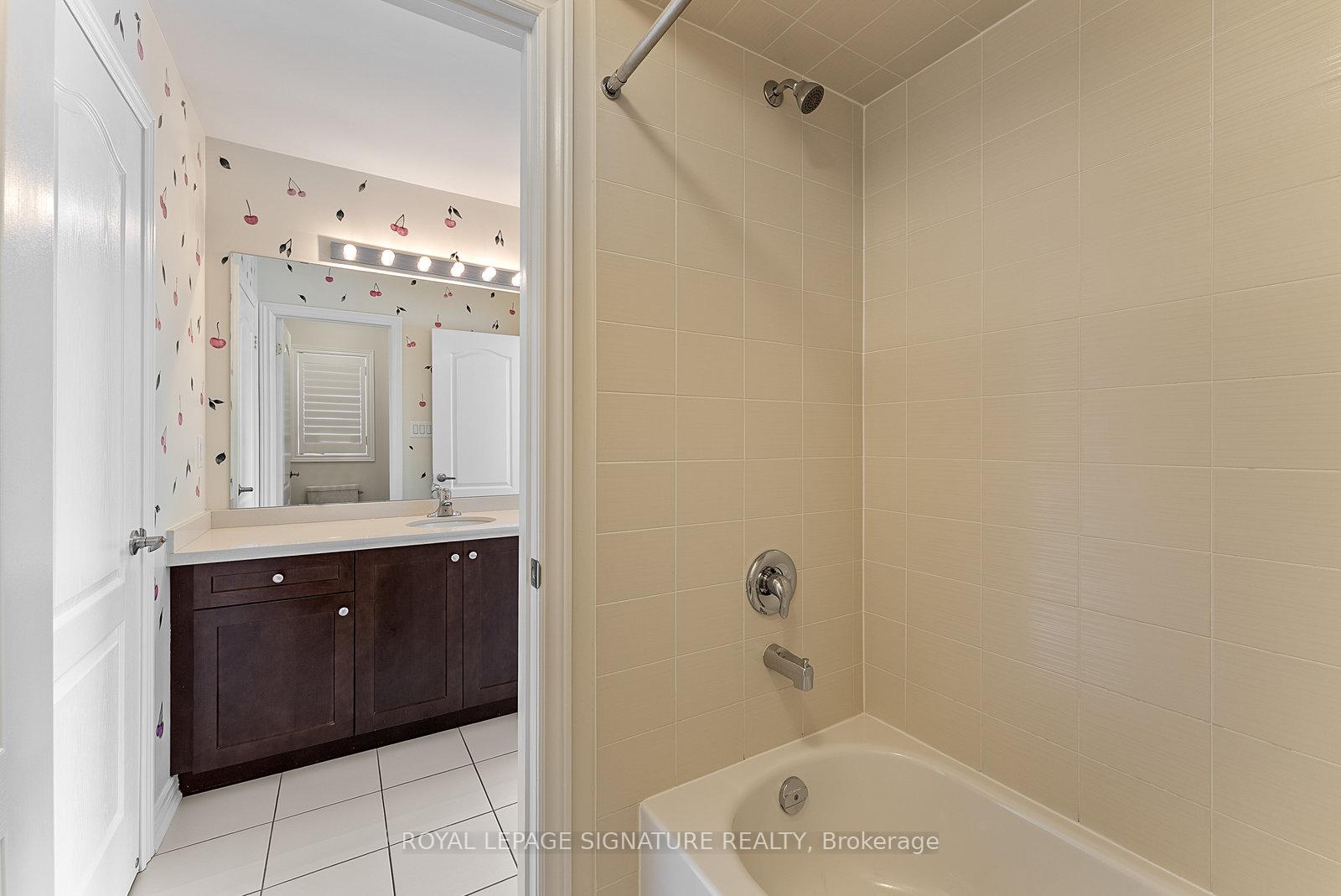 Photo 23 of 115 Allison Ann Way, Vaughan, Patterson — HOMEH