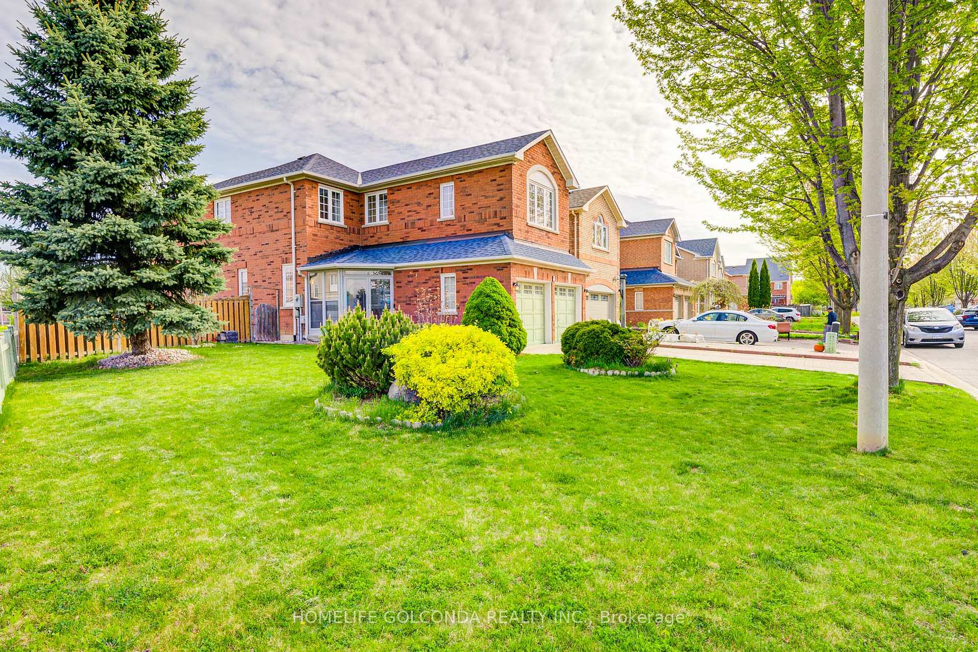 Photo 16 of 2 Eastpine Drive, Markham, Milliken Mills West — HOMEH