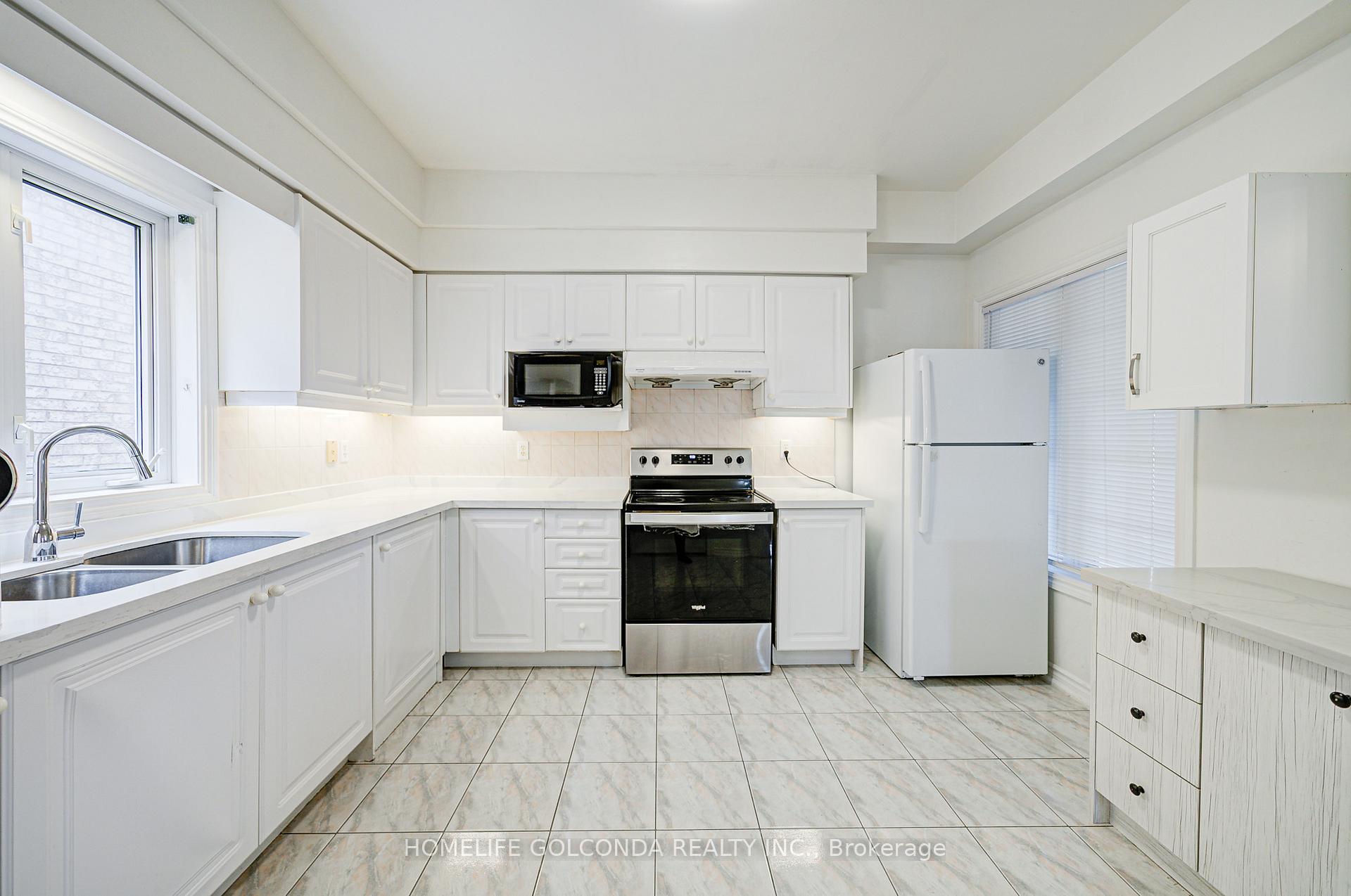 Photo 2 of 2 Eastpine Drive, Markham, Milliken Mills West — HOMEH